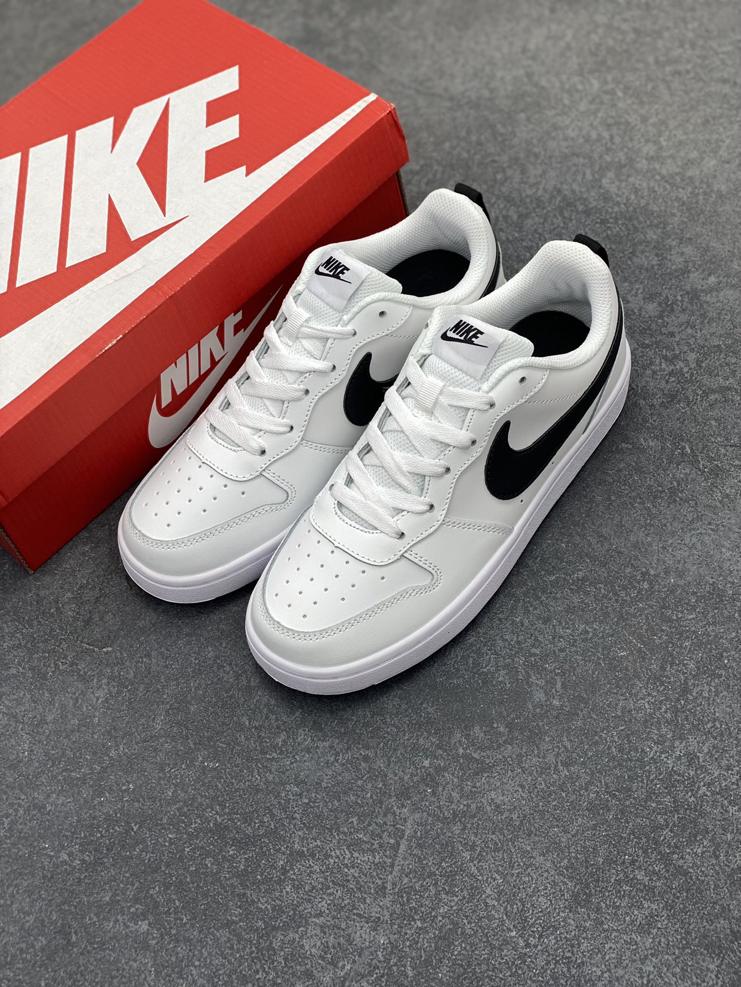 图片[8]-福利特价 Nike Court Borough Low 低帮百搭透气休闲运动板鞋男女鞋 经典耐用的设计，兼顾舒适脚感和出众风范，演绎匠心之作。结构性的支撑贴合感结合复古篮球设计，塑就场外全明星风范。 货号：BQ5448-104 尺码：36 36.5 37.5 38 38.5 39 40 40.5 41 42 42.5 43 44 45-选品中心