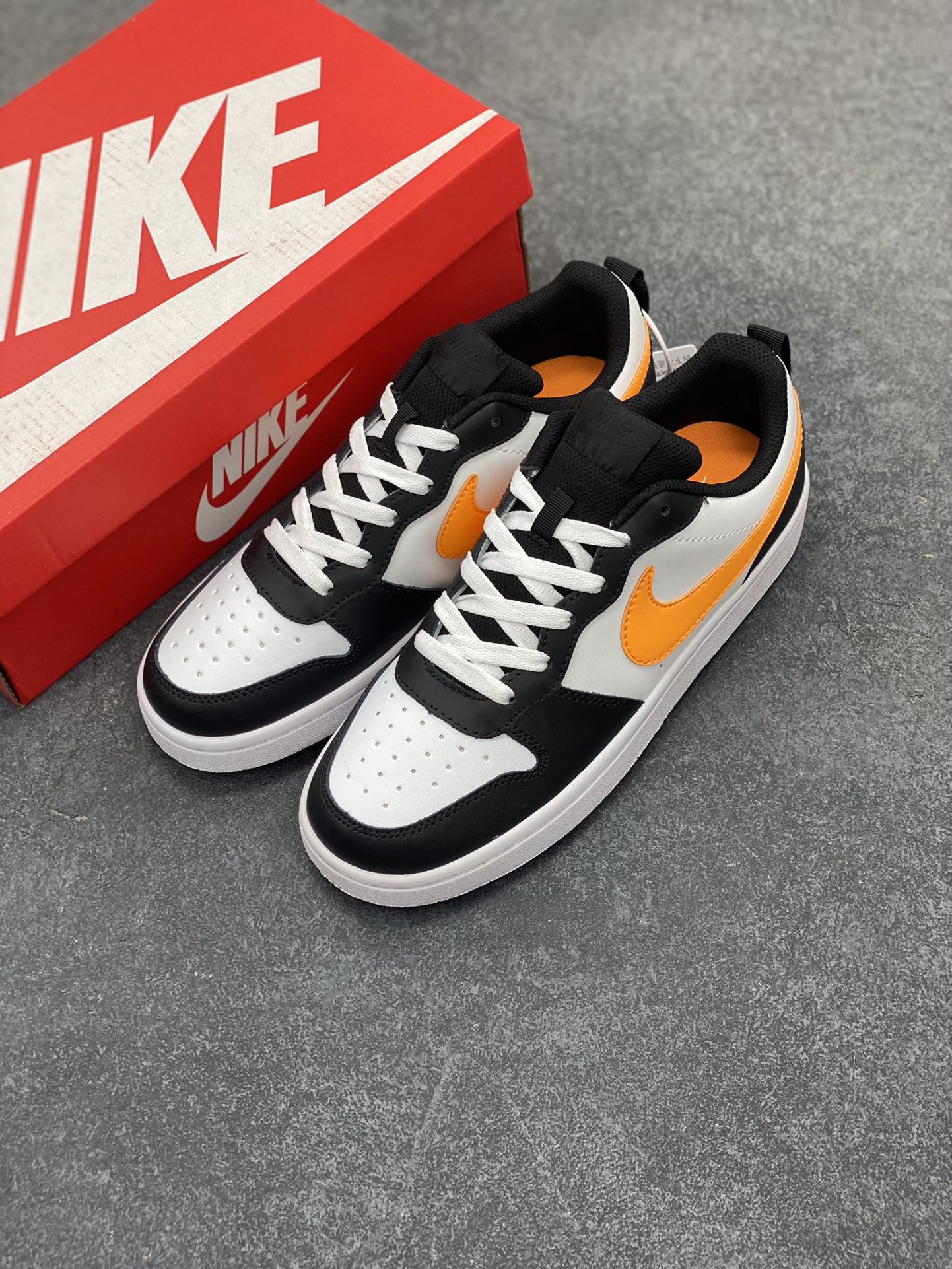 图片[8]-福利特价 Nike Court Borough Low 低帮百搭透气休闲运动板鞋男女鞋 经典耐用的设计，兼顾舒适脚感和出众风范，演绎匠心之作。结构性的支撑贴合感结合复古篮球设计，塑就场外全明星风范。 货号：BQ5448-115 尺码：36 36.5 37.5 38 38.5 39 40 40.5 41 42 42.5 43 44 45-选品中心