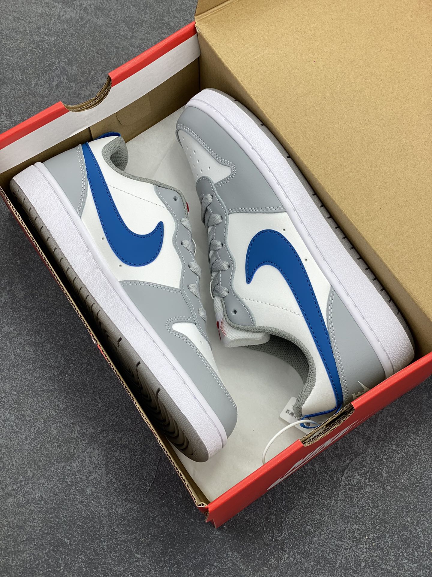 图片[9]-福利特价 Nike Court Borough Low 低帮百搭透气休闲运动板鞋男女鞋 经典耐用的设计，兼顾舒适脚感和出众风范，演绎匠心之作。结构性的支撑贴合感结合复古篮球设计，塑就场外全明星风范。 货号：BQ5448-117 尺码：36 36.5 37.5 38 38.5 39 40 40.5 41 42 42.5 43 44 45-选品中心