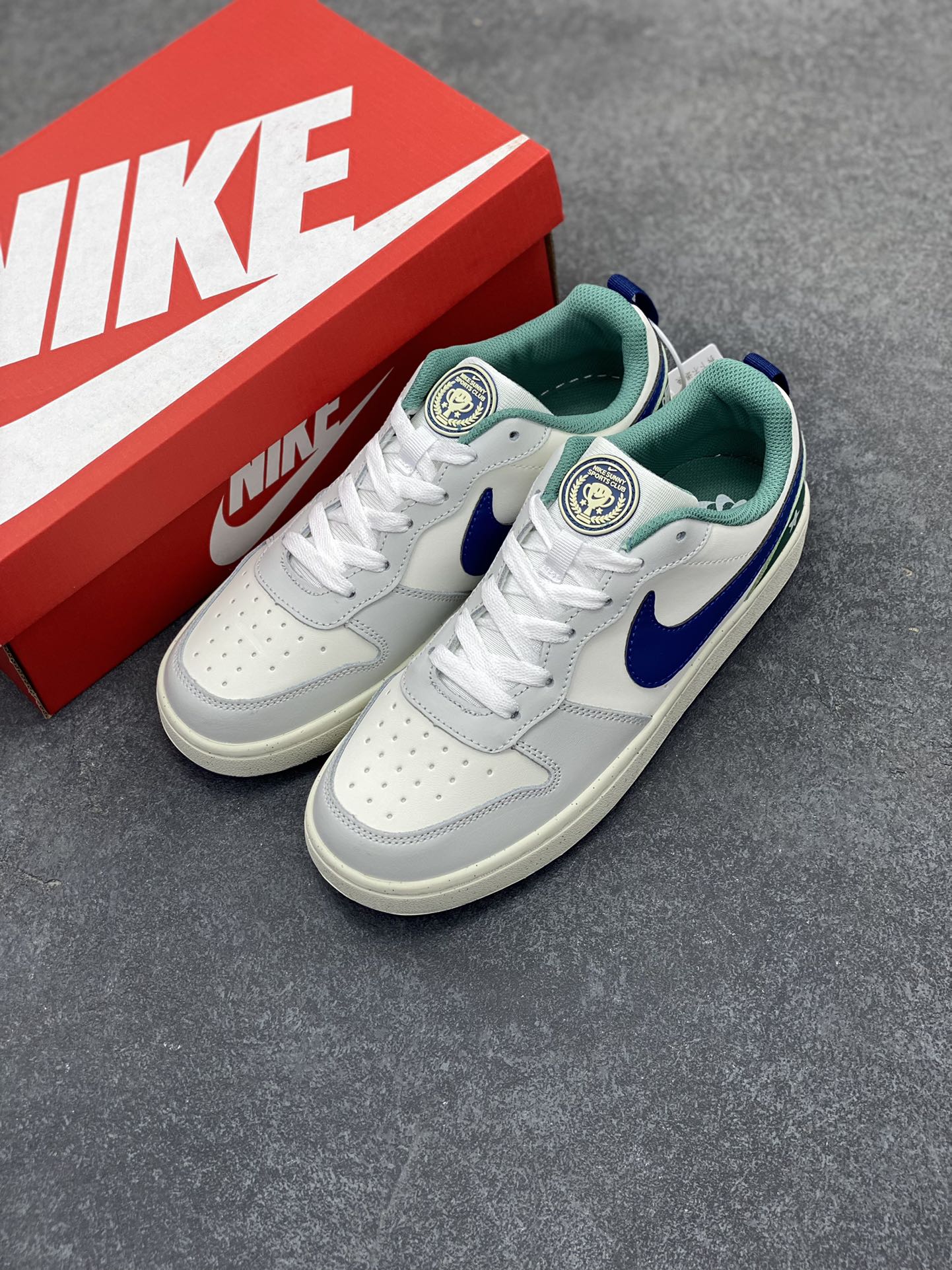 图片[8]-福利特价 Nike Court Borough Low 低帮百搭透气休闲运动板鞋男女鞋 经典耐用的设计，兼顾舒适脚感和出众风范，演绎匠心之作。结构性的支撑贴合感结合复古篮球设计，塑就场外全明星风范。 货号：HM3722-141 尺码：36 36.5 37.5 38 38.5 39 40 40.5 41 42 42.5 43 44 45-选品中心