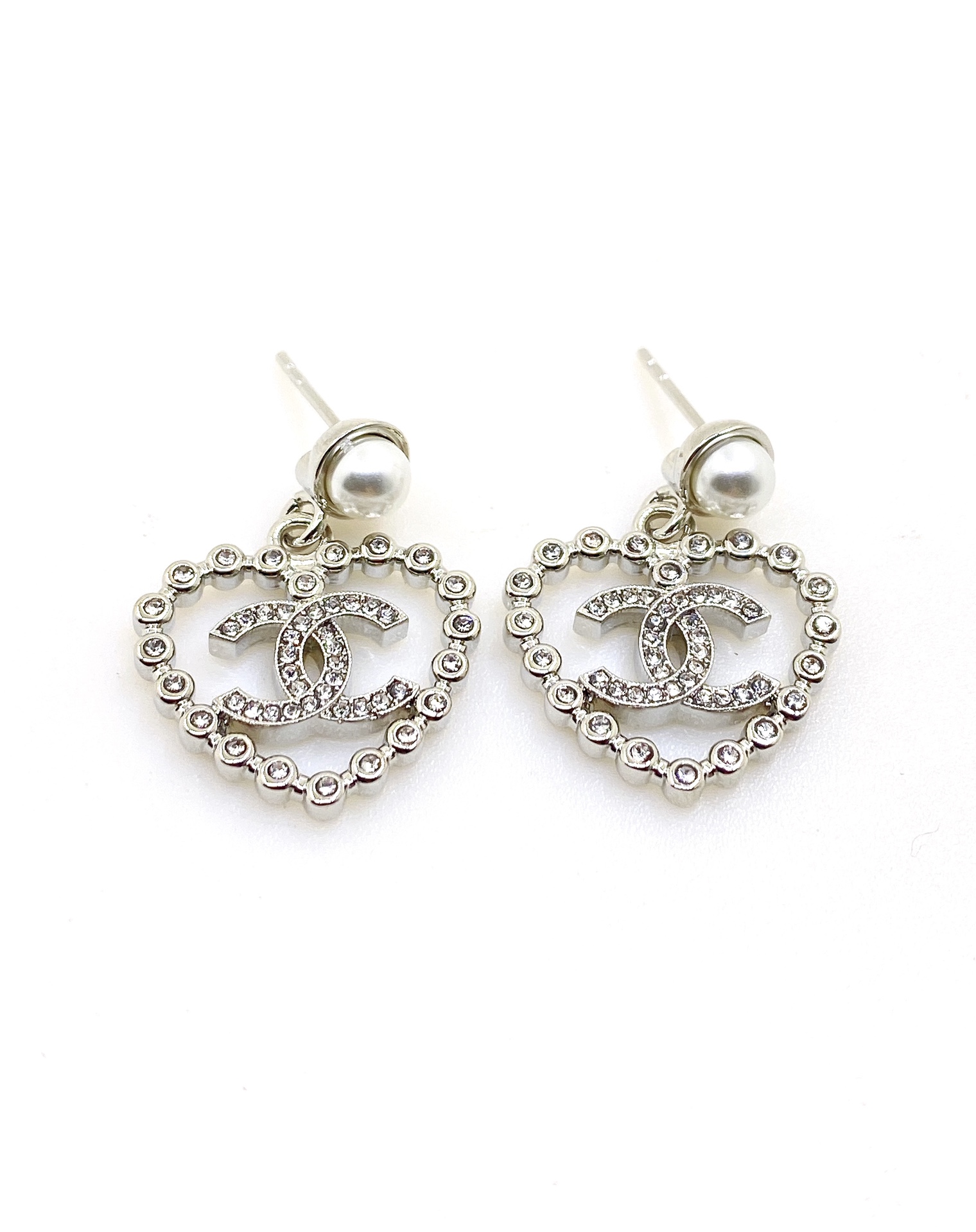 NO:107390,ch*nel latest platinum hollow love earrings] consistent ZP brass material, jewelry quality, earrings19860909ch*nel 最新款白金镂空爱心耳环】一致ZP黄铜材质,饰品精品,earrings,Jewelry