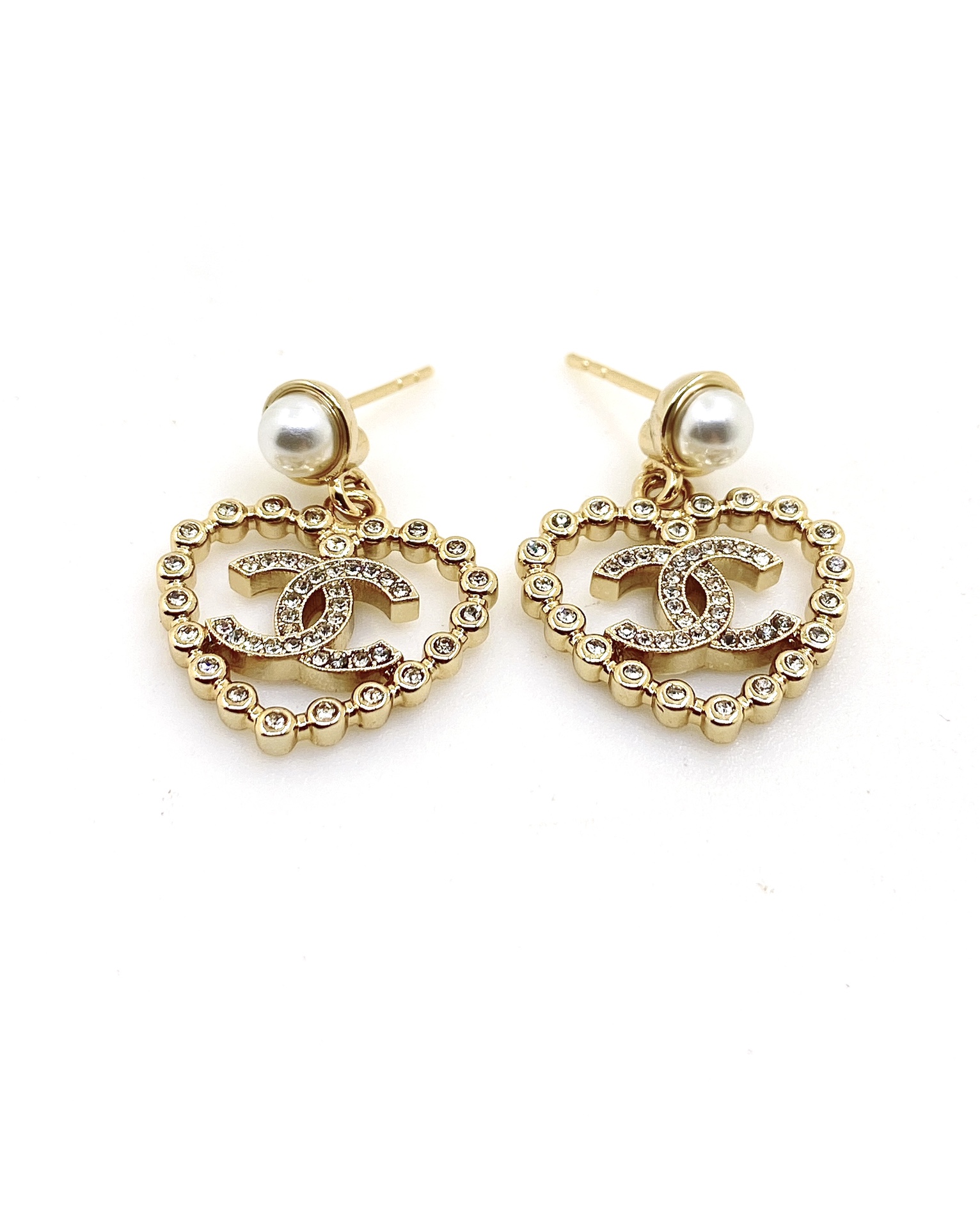 NO:107391,ch*nel latest hollow love earrings】Uncommon ZP brass material, jewelry quality, earrings19860909ch*nel 最新款镂空爱心耳环】一致ZP黄铜材质,饰品精品,earrings,Jewelry