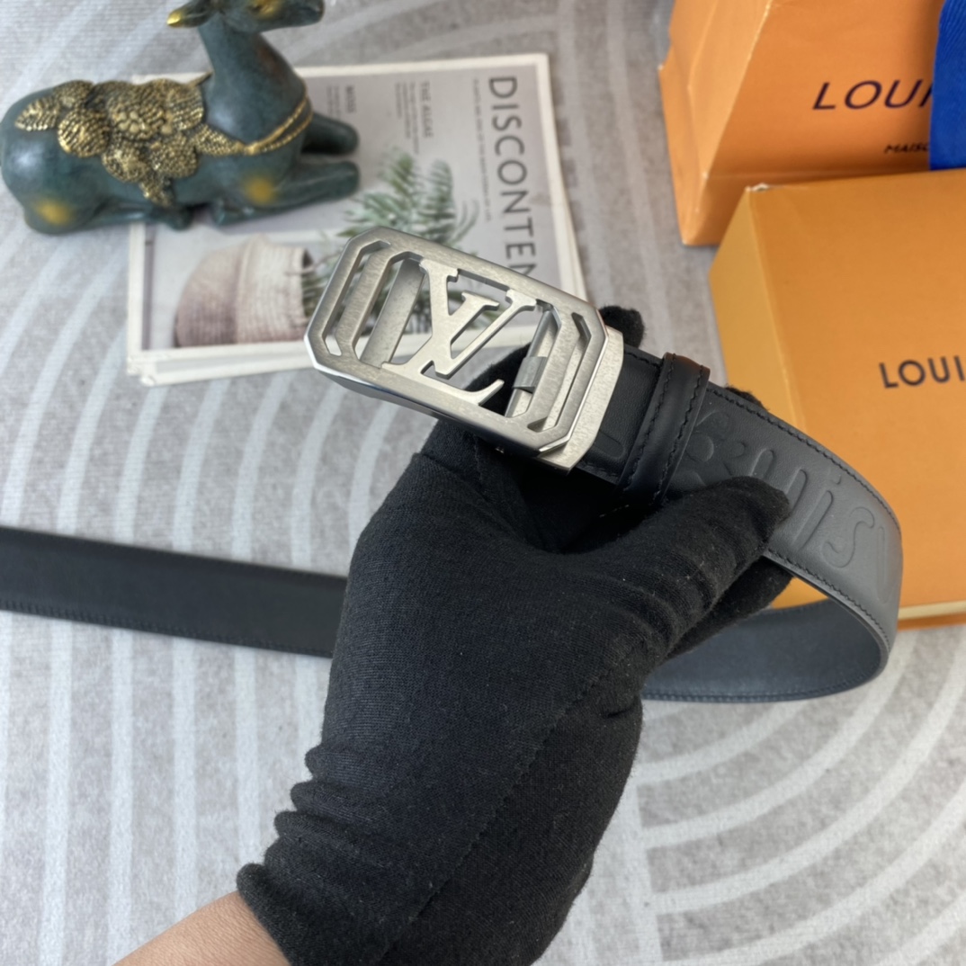 Louis Vuitton LV 特种皮腰带自动带系列 ， 五金精品不锈钢扣，手感柔软舒适 宽3.5CM