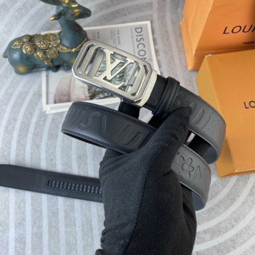 Louis Vuitton LV 特种皮腰带自动带系列 ， 五金精品不锈钢扣，手感柔软舒适 宽3.5CM