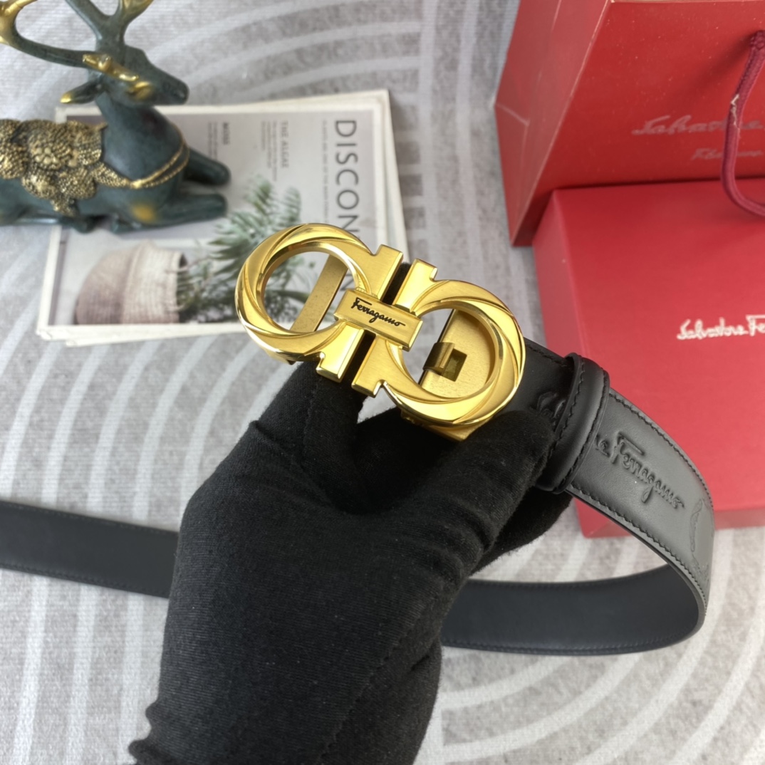Ferragamo 菲拉格慕 特种皮腰带自动带系列 ， 五金精品不锈钢扣，手感柔软舒适 宽3.5CM