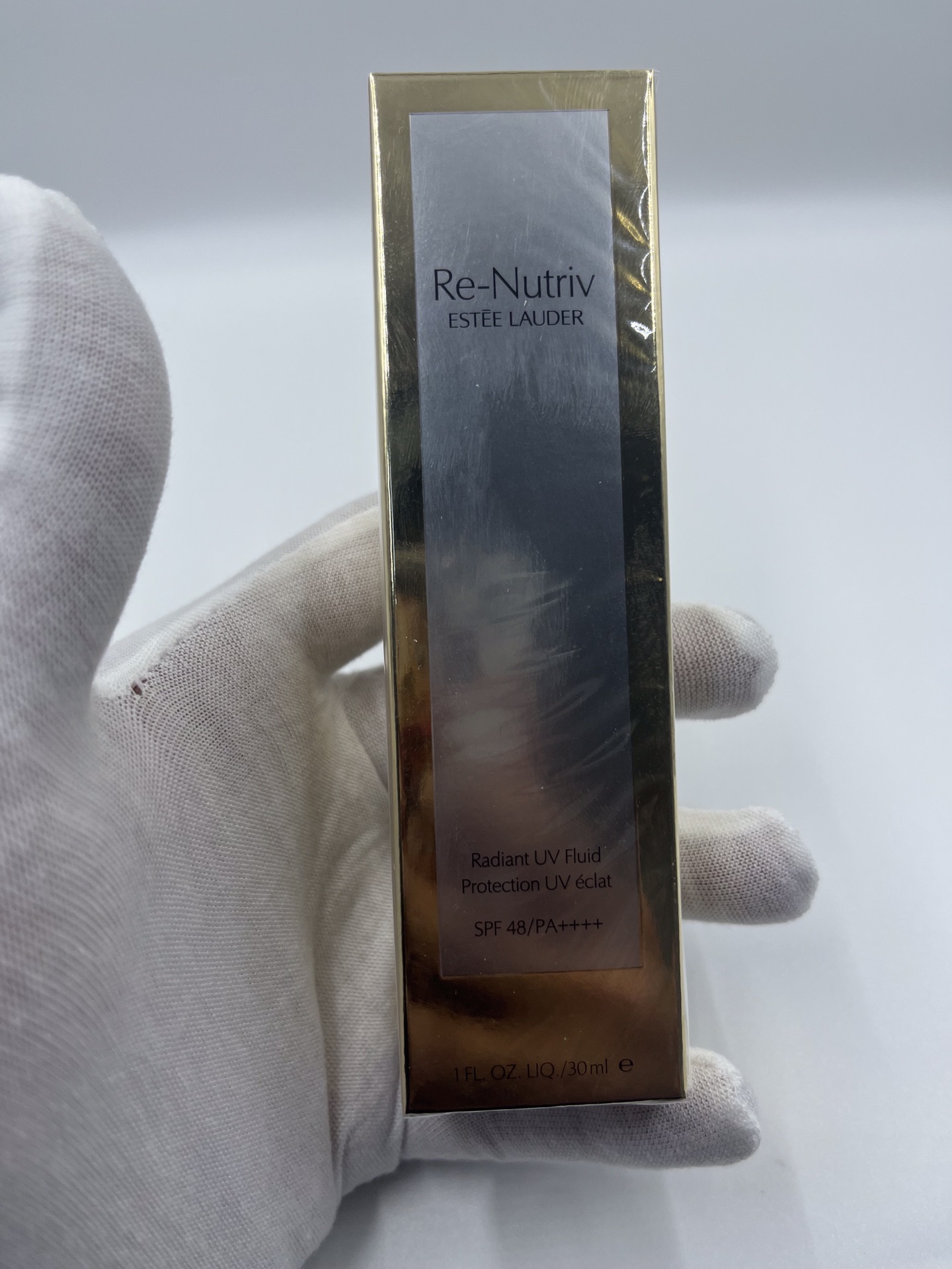 22 ajuste de precio! Protector solar Platinum de Estée Lauder 30ml! Código: BC3