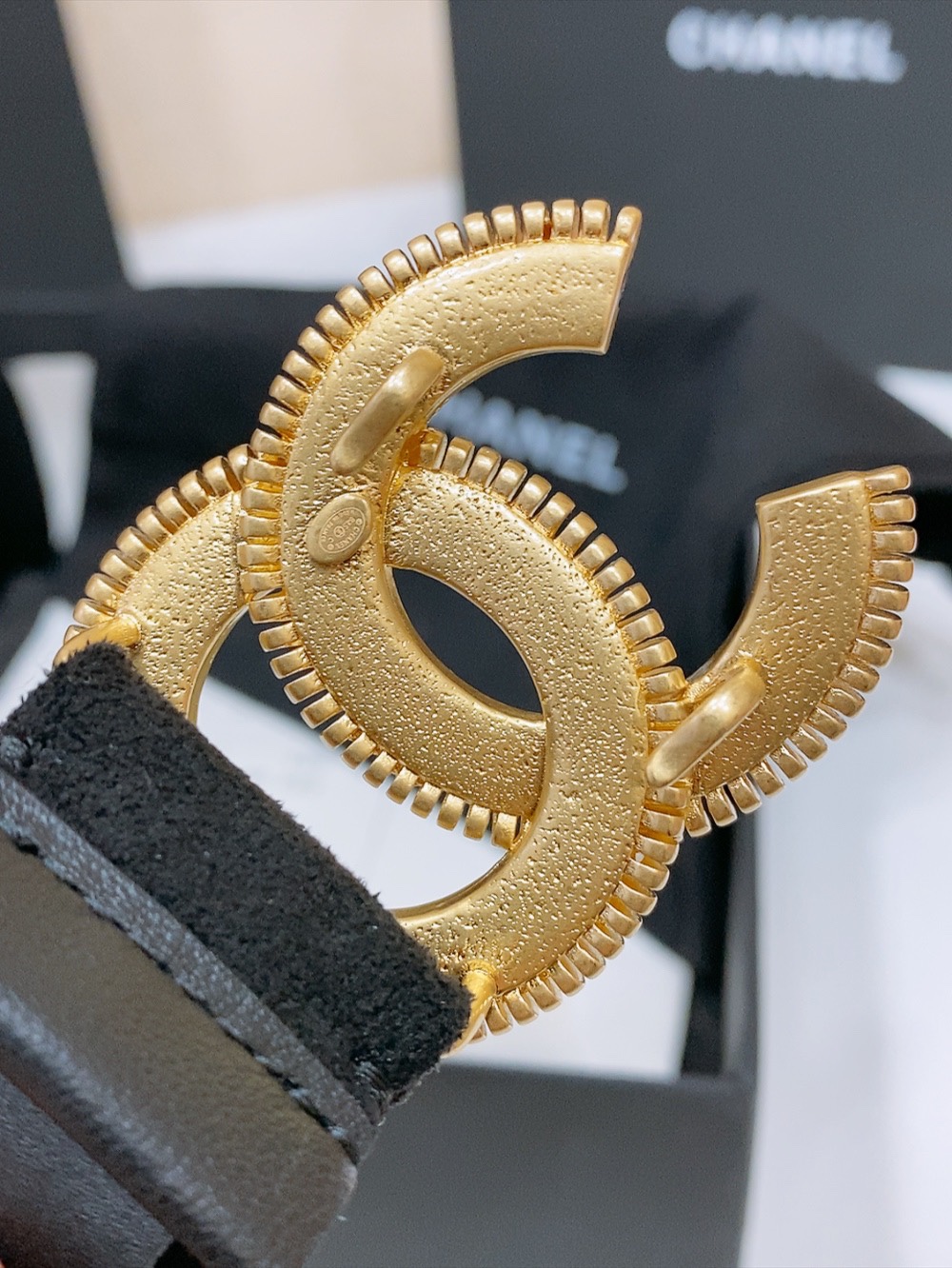 Chanel 代购级 香奈儿 chanel 24c cc树脂白 齿链黄铜logo扣 小牛皮 银色金属 与 金色金属 3