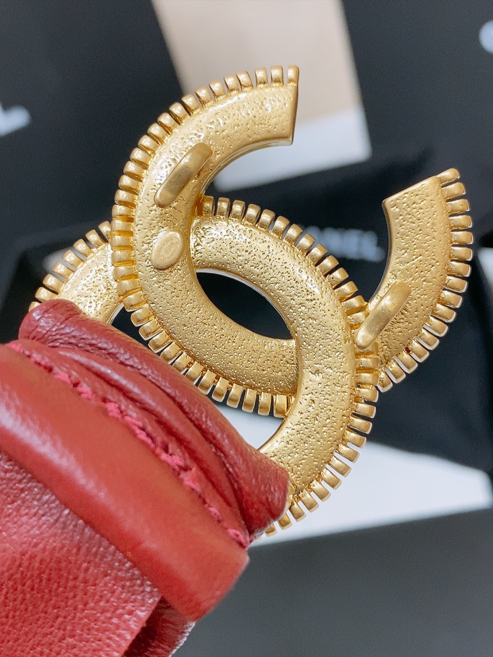 Chanel 代购级 香奈儿 chanel 24c cc树脂白 齿链黄铜logo扣 小牛皮 银色金属 与 金色金属 3