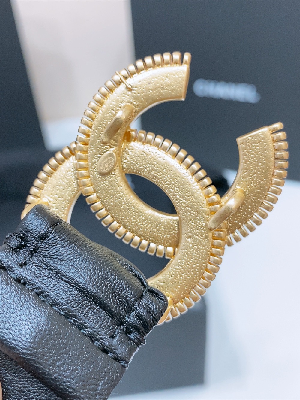 Chanel 代购级 香奈儿 chanel 24c cc树脂白 齿链黄铜logo扣 小牛皮 银色金属 与 金色金属 3