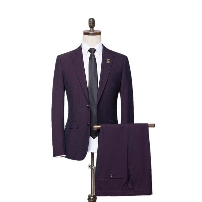 חליפת גברים יוקרתית של Louis Vuitton בגזרה מחויטת למראה עסקי מודרני