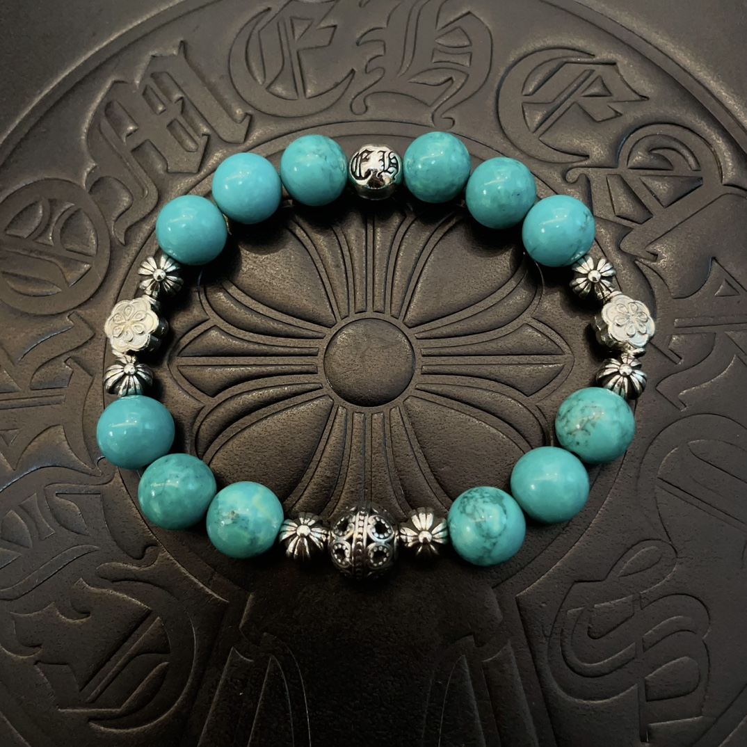 NO:113935,Batch New [Counter Quality] Chrome Hearts Croxin Classic Retro Multi-Element Tropical Bracelet Bracelet, Kuaishou/ins/Little Red Book popular, different concave and convex and convex design styles present unique. Cross Scout Flower is Croxin's logo, so it lasts for a long time. Genuine version of Chrome Hearts Croxin, different from the market, benchmark the quality of the version, look at the details of the letter printing, retro, old gray oxygen level. Seiko version!  , jewelry boutique, chrome hearts, chrome hearts, bracelet19860909批 新款【专柜品质】Chrome Hearts克罗心经典复古多元素松石手串手链 ,快手/ins/小红书热门,凹凸造型不同的花纹设计风格呈现出与众不同 十字架童军花是克罗心的标志 所以更经久不衰 正品打版Chrome Hearts克罗心 区别市场普通轻版 对版对标品质 看字印细节 复古做旧灰氧程度.精工版本！,饰品精品,chrome hearts,chrome hearts,bracelet,Jewelry