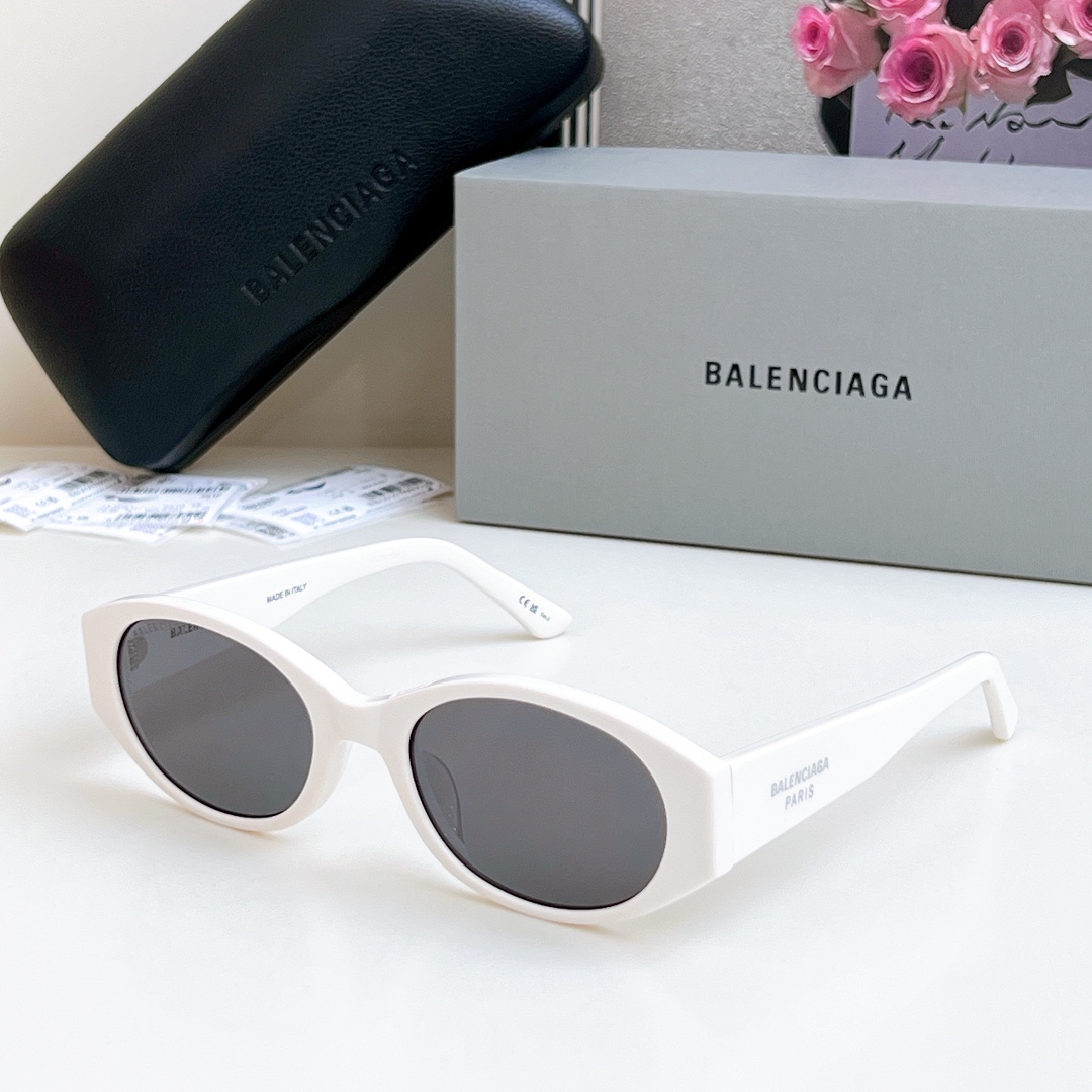  ⚠️新品发售 
配送彩图～
BALENCIAGA
MOD：BB0369
SIZE：55口20-145
