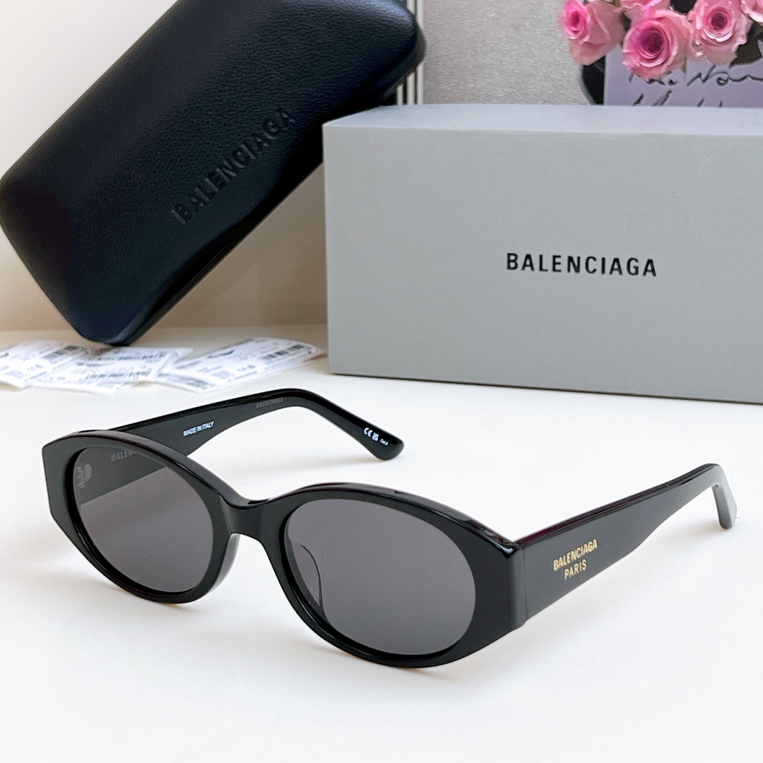  ⚠️新品发售 
配送彩图～
BALENCIAGA
MOD：BB0369
SIZE：55口20-145
