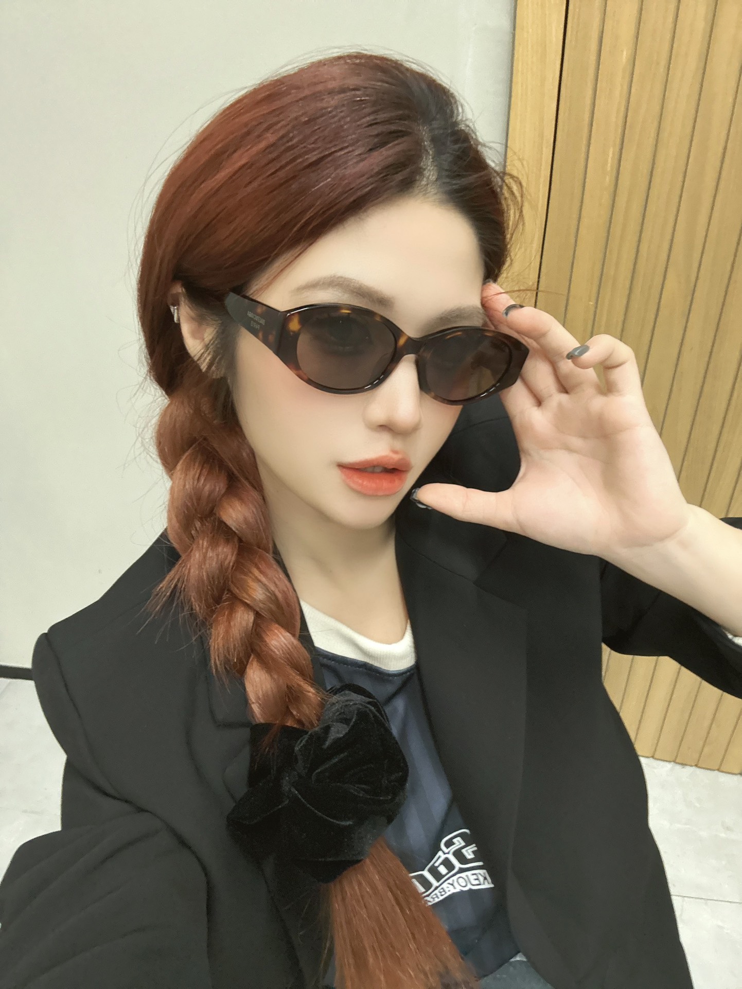  上脸图
BALENCIAGA
MOD：BB0369
SIZE：55口20-145
