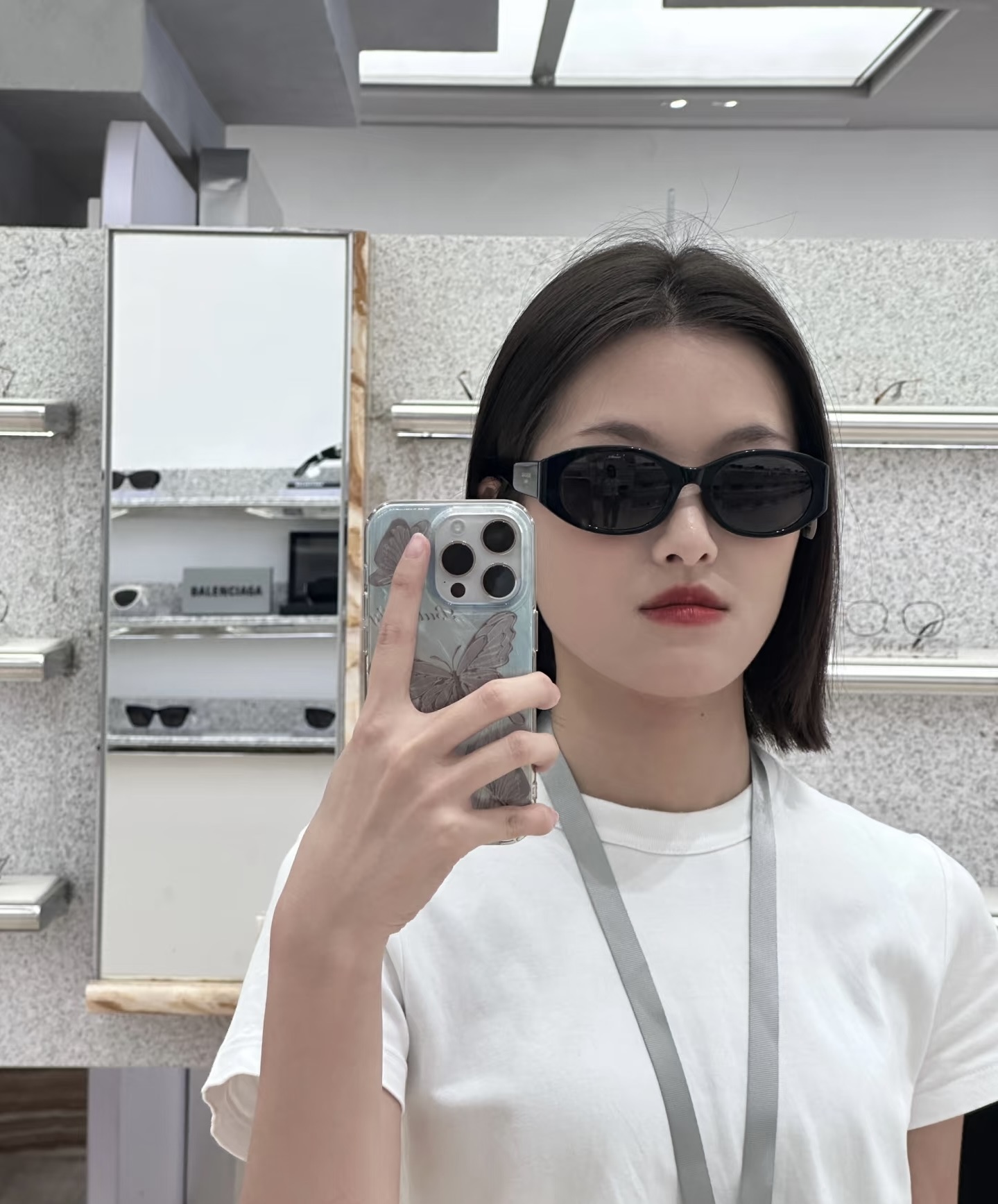  上脸图
BALENCIAGA
MOD：BB0369
SIZE：55口20-145