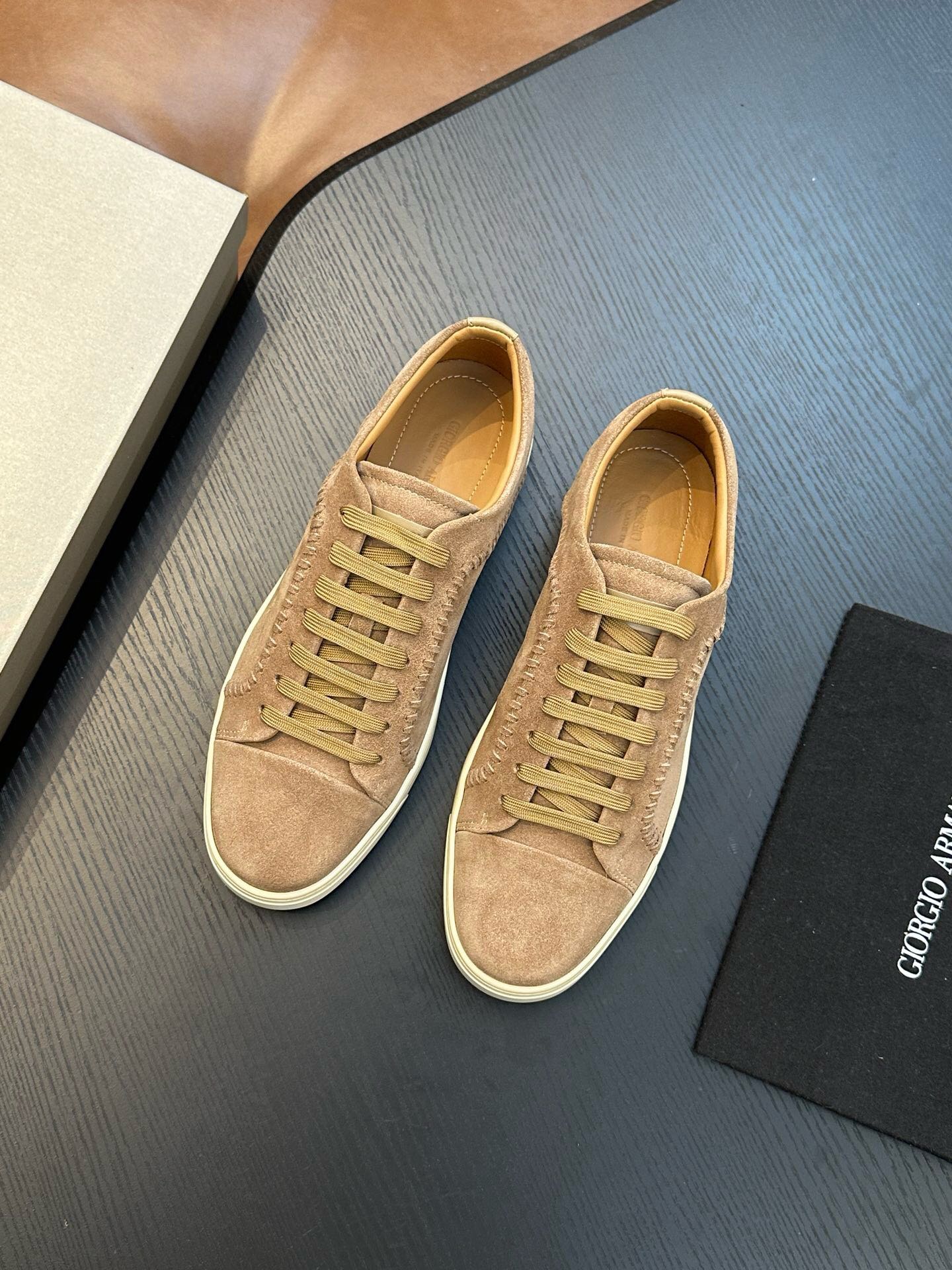 NO:222874,Brand ARMANI color original color matching Size 39-44 Custom made 38.45.46 Price Material new Armani style Casual shoes are boutique and are made of extremely high quality Upper is made of soft toe layer cowhide Breathable cowhide inner Cowhide footbed Original open mold sole Comfortable soft Lightweight Armani casual shoes, armani, armani, cowhide19860909品牌ARMANI 颜色原版配色 码数39-44定做38.45.46 价格 材质阿玛尼新款 休闲鞋精品打造极高质量 鞋面采用柔软头层牛皮 透气牛皮内里 牛皮垫脚 原版开模大底 舒适 柔软 轻便,阿玛尼 休闲鞋,armani,armani,cowhide,Men's shoes