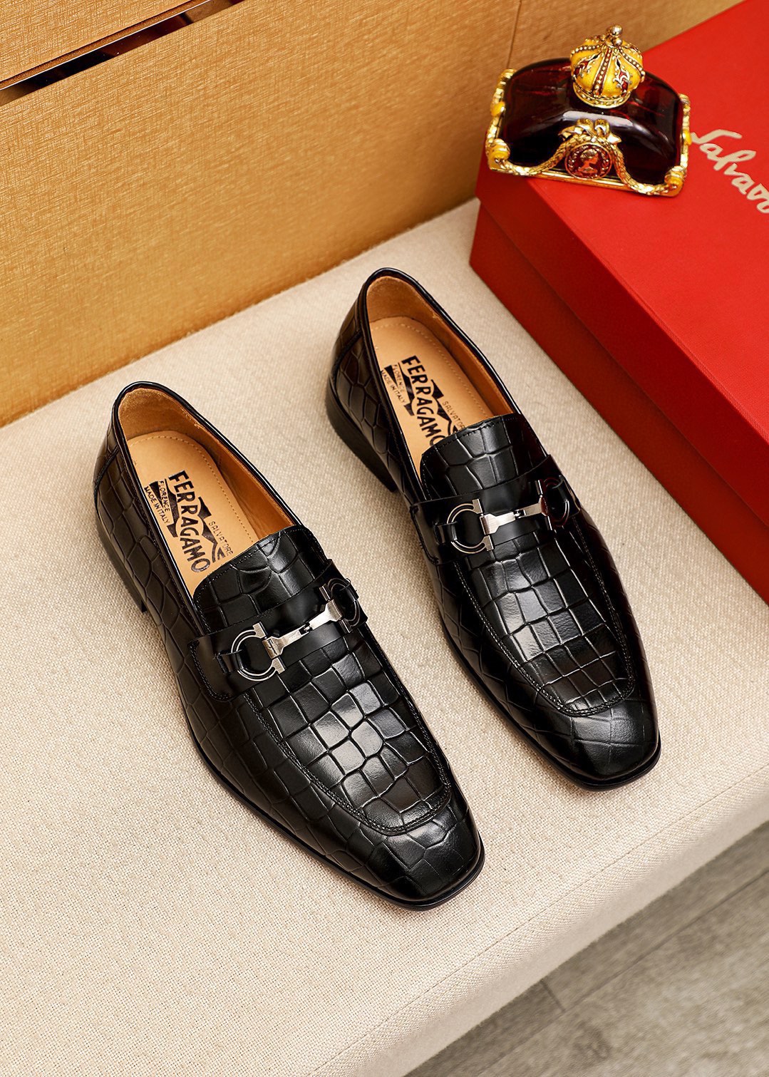 NO:273300,Product trademark Ferragamo 