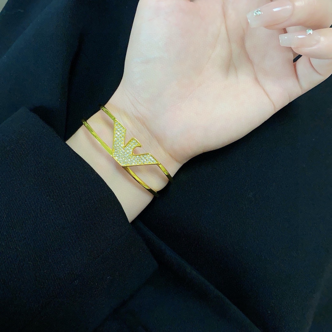Review of New Amani Armani Brass: Fine Craft with High Value - 图片 3