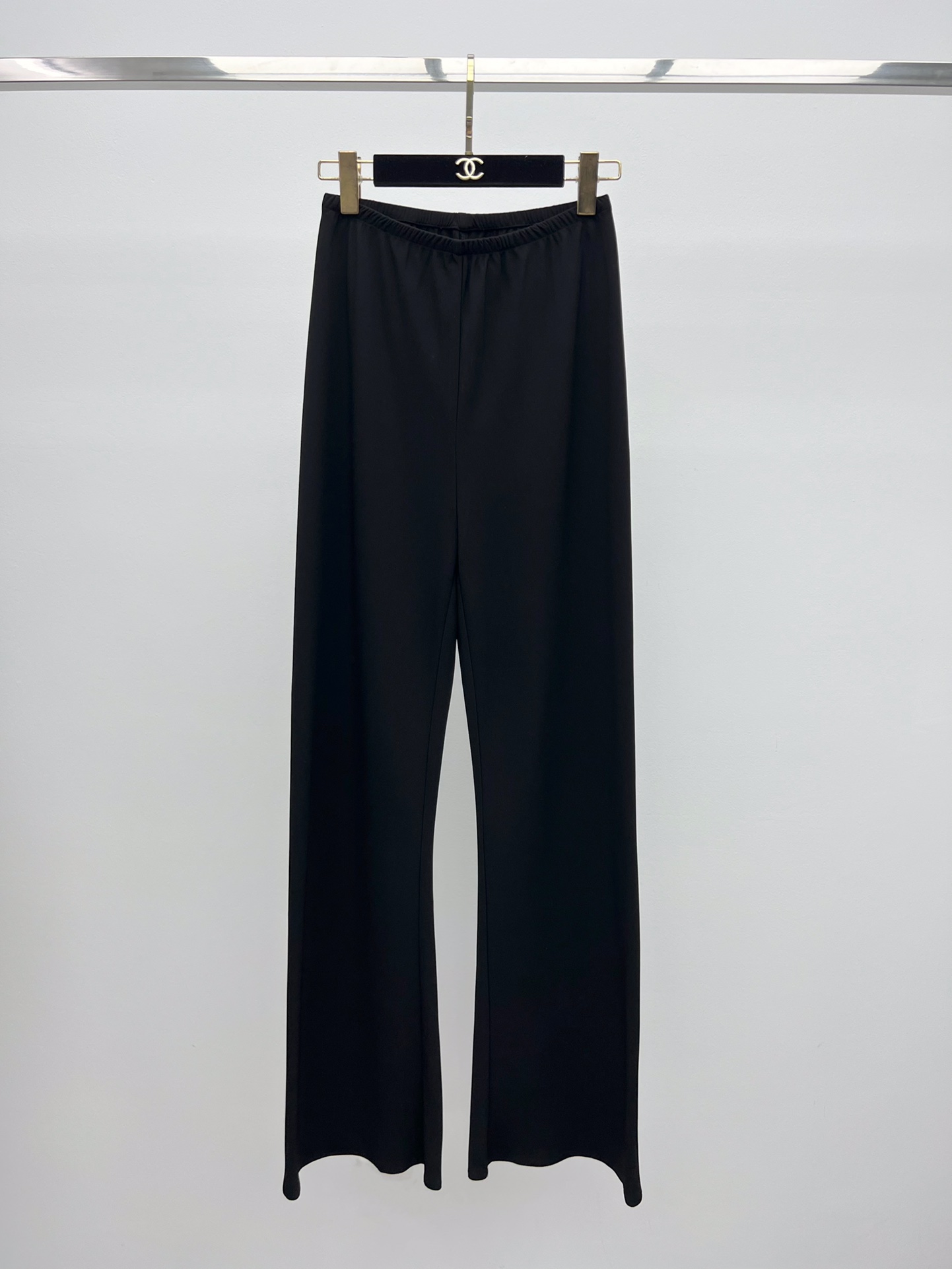 “Stylish Single-Size Female Suit with Acoustic Acid Blend Material for Graceful Comfort” - 图片 2