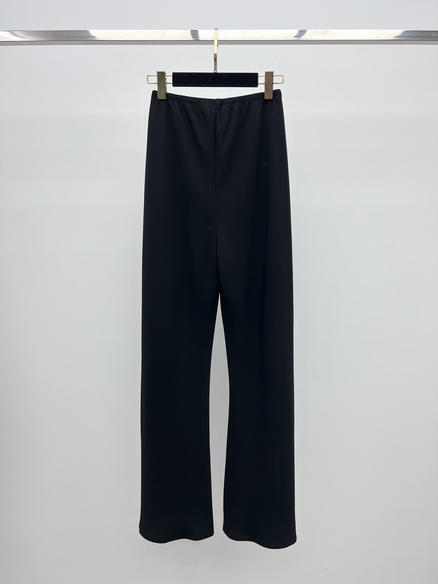 “Stylish Single-Size Female Suit with Acoustic Acid Blend Material for Graceful Comfort” - 图片 7