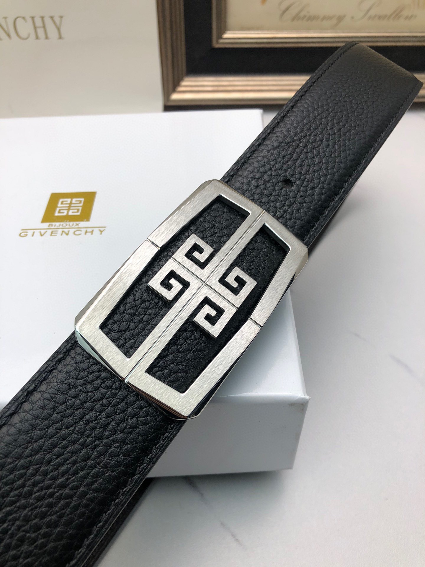 High-Quality Lynch Belt for Man with Single-Headed Calves, Deer Skin, Threaded Appearance - 图片 4