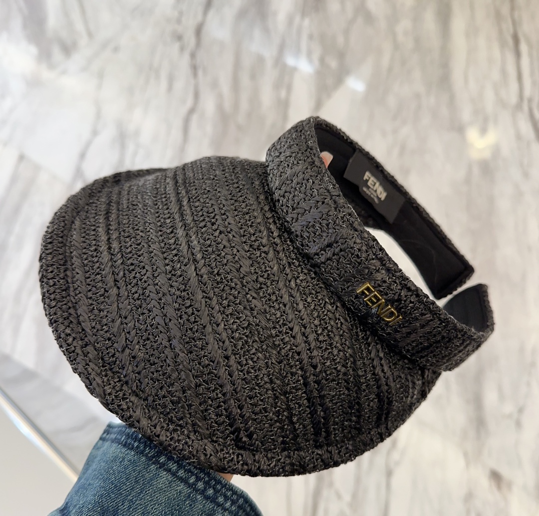 NO:224832,FENDl straw woven empty top hat I really like this straw woven feeling with a rustic pastoral freshness. The three colors are super versatile. If you like the empty top hat, you must not miss the hat straw hat fisherman's hat baseball hat knit hat, hat, fendi, espadrilles, hats19860909FENDl 草织空顶帽 真的很喜欢这种草织的感觉 带有质朴的田园清新感 三色超百搭 喜欢空顶帽的集美不可错过帽子草帽渔夫帽棒球帽针织帽,帽子,fendi,espadrilles,hats,hat