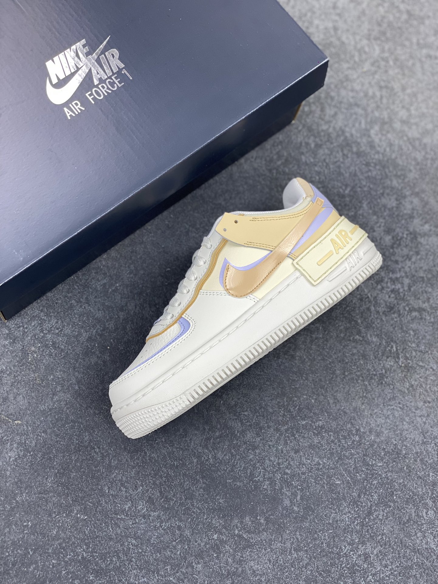 图片[7]-NK Air Force 1 Shadow 轻量增高低帮百搭板鞋\”拼接马卡龙\” 全新少女系解构主义设计双层轻量EVA发泡中底+防滑RB橡胶外圈底鞋底 原楦头原纸板 打造纯正空军版型 专注外贸渠道 全掌内置蜂窝气垫 原盒配件 原厂中底钢印、拉帮完美 货号：DZ1847-114 尺码：35.5 36 36.5 37.5 38 38.5 39 40-选品中心