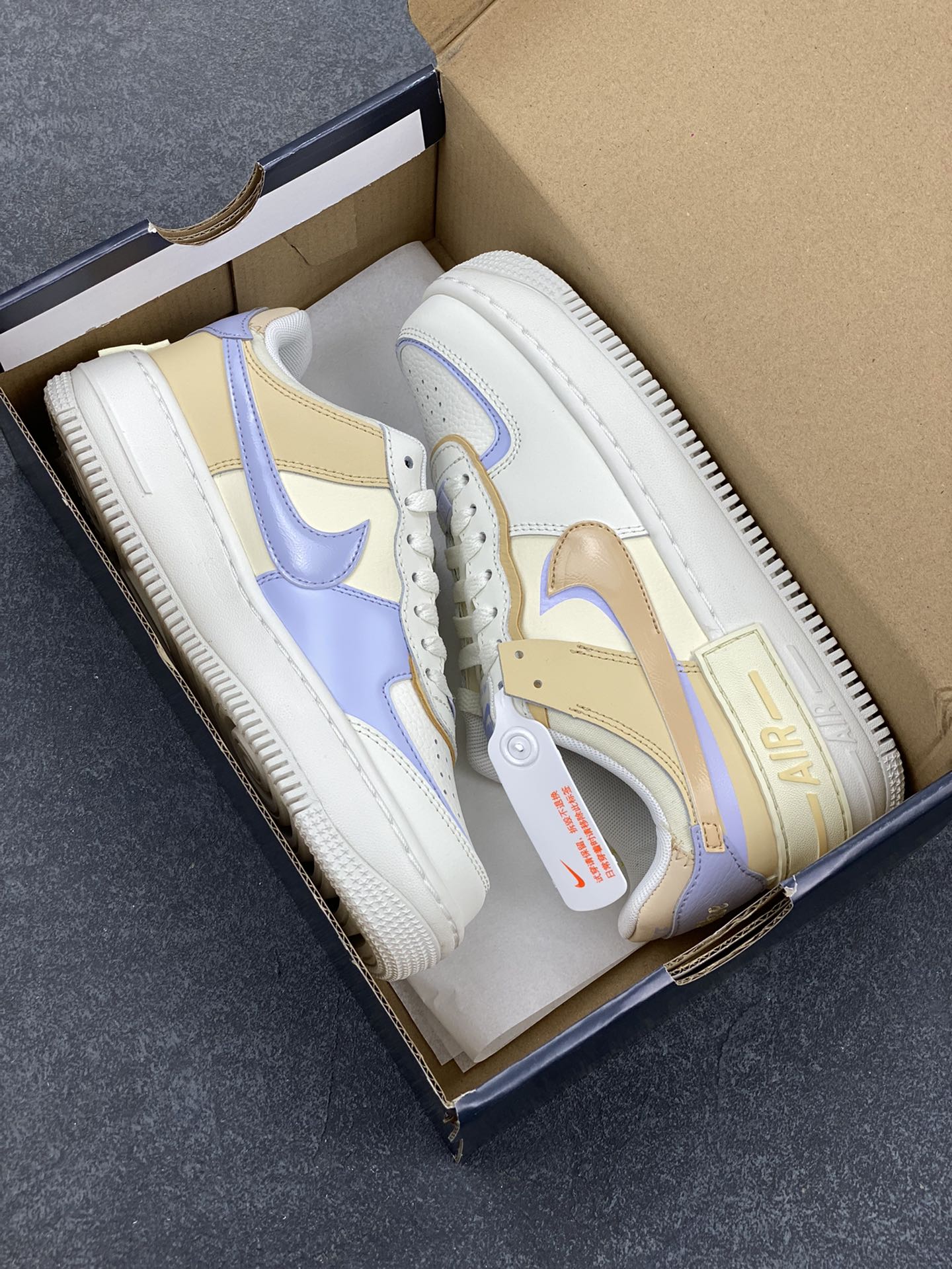 图片[9]-NK Air Force 1 Shadow 轻量增高低帮百搭板鞋\”拼接马卡龙\” 全新少女系解构主义设计双层轻量EVA发泡中底+防滑RB橡胶外圈底鞋底 原楦头原纸板 打造纯正空军版型 专注外贸渠道 全掌内置蜂窝气垫 原盒配件 原厂中底钢印、拉帮完美 货号：DZ1847-114 尺码：35.5 36 36.5 37.5 38 38.5 39 40-选品中心