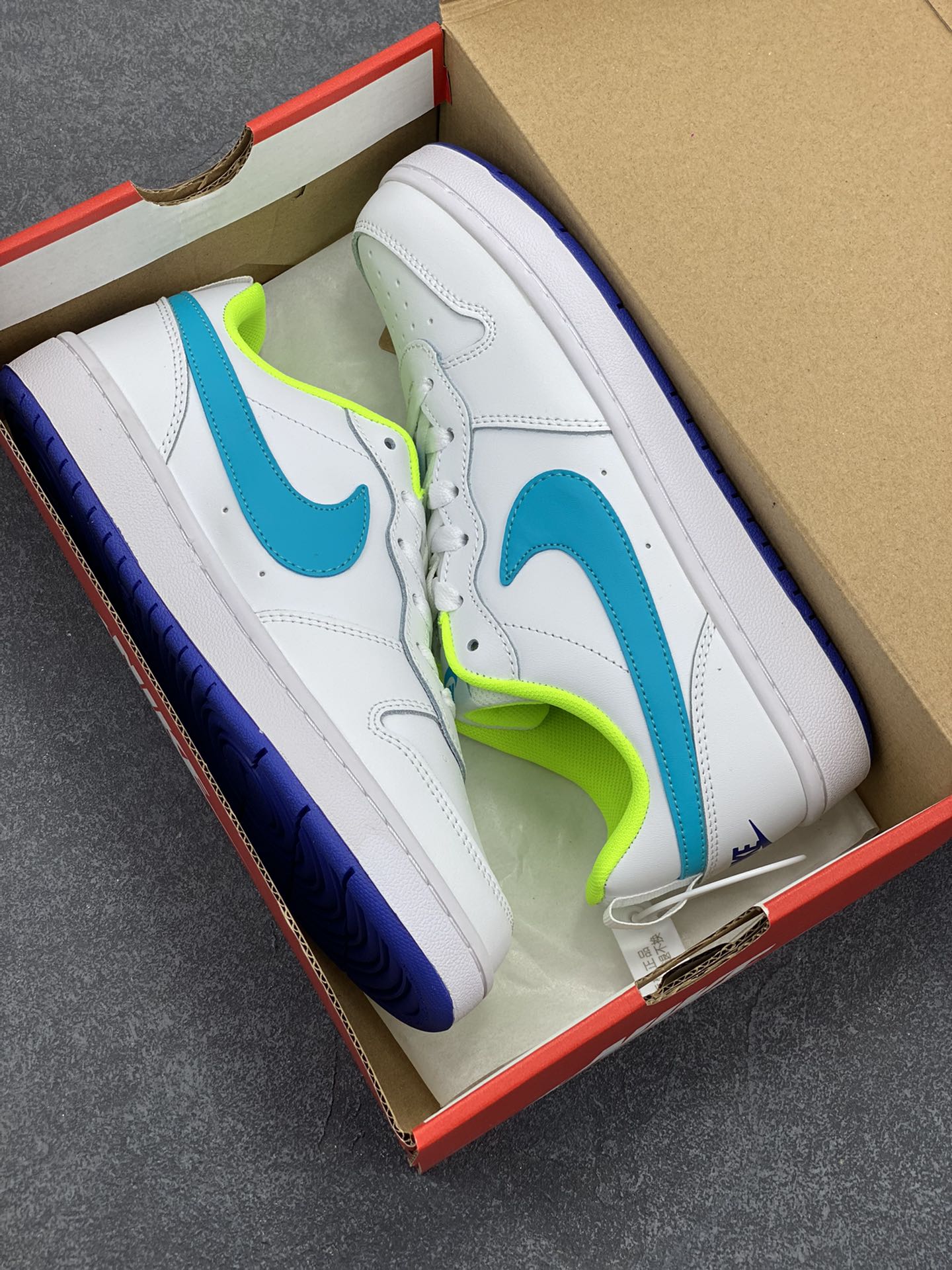 图片[9]-福利特价 Nike Court Borough Low 低帮百搭透气休闲运动板鞋男女鞋 经典耐用的设计，兼顾舒适脚感和出众风范，演绎匠心之作。结构性的支撑贴合感结合复古篮球设计，塑就场外全明星风范。 货号：BQ5448-105 尺码：36 36.5 37.5 38 38.5 39 40 40.5 41 42 42.5 43 44 45-选品中心