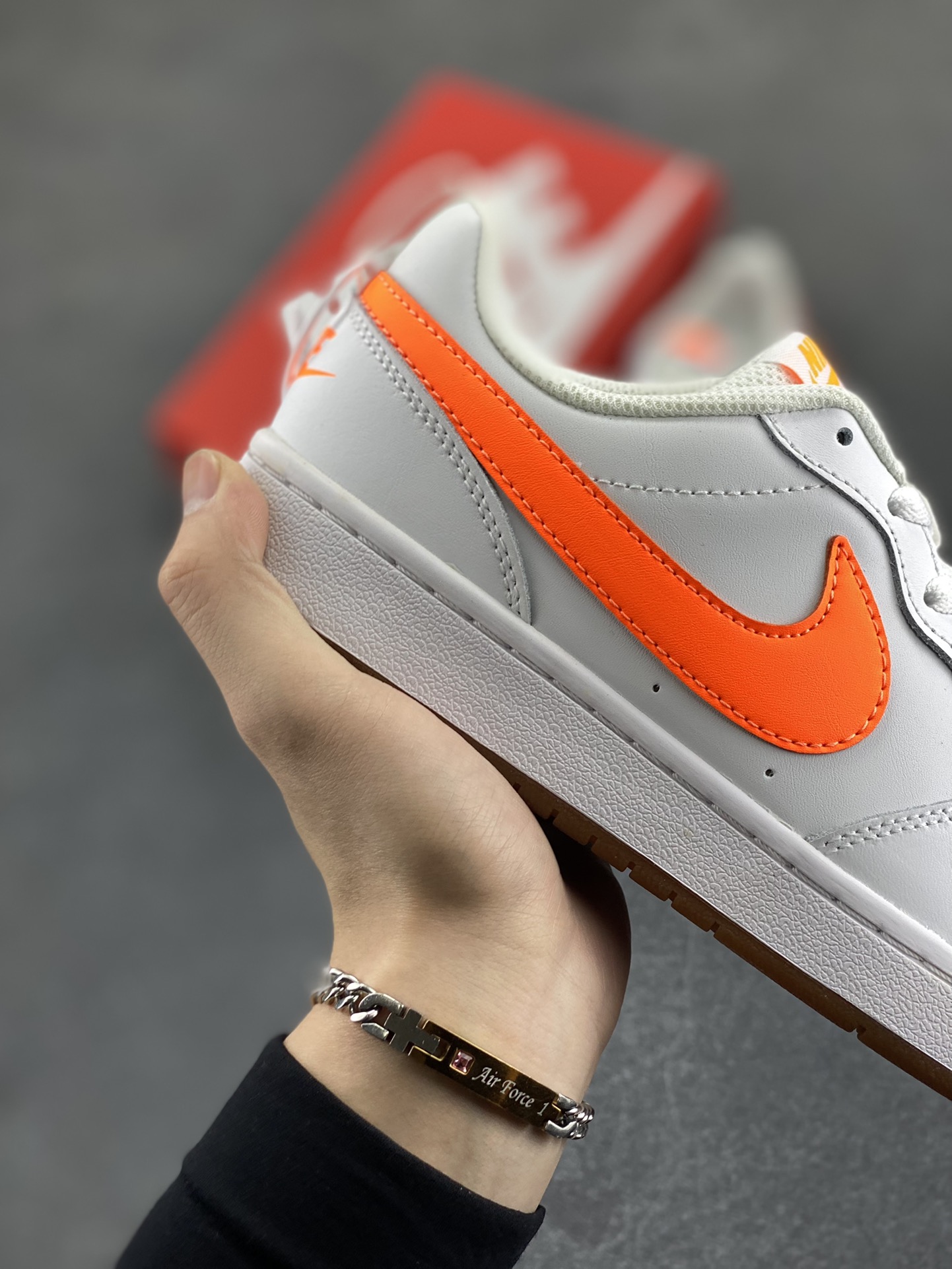 图片[6]-福利特价 Nike Court Borough Low 低帮百搭透气休闲运动板鞋男女鞋 经典耐用的设计，兼顾舒适脚感和出众风范，演绎匠心之作。结构性的支撑贴合感结合复古篮球设计，塑就场外全明星风范。 货号：BQ5448-114 尺码：36 36.5 37.5 38 38.5 39 40 40.5 41 42 42.5 43 44 45-选品中心