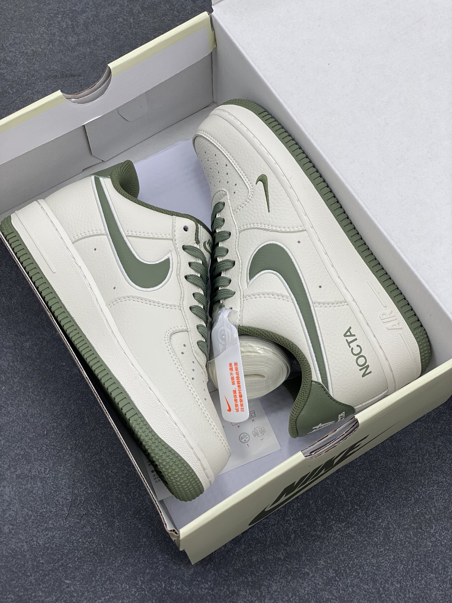 图片[9]-NOCTA×NIke Air Force 1 Low米绿联名经典空军一号低帮休闲板鞋 原楦头原纸板 纯正空军版型 内置全掌气垫 原盒配件 原厂中底钢印 拉帮完美 货号：NO0224-027 尺码：36 36.5 37.5 38 38.5 39 40 40.5 41 42 42.5 43 44 44.5 45-选品中心