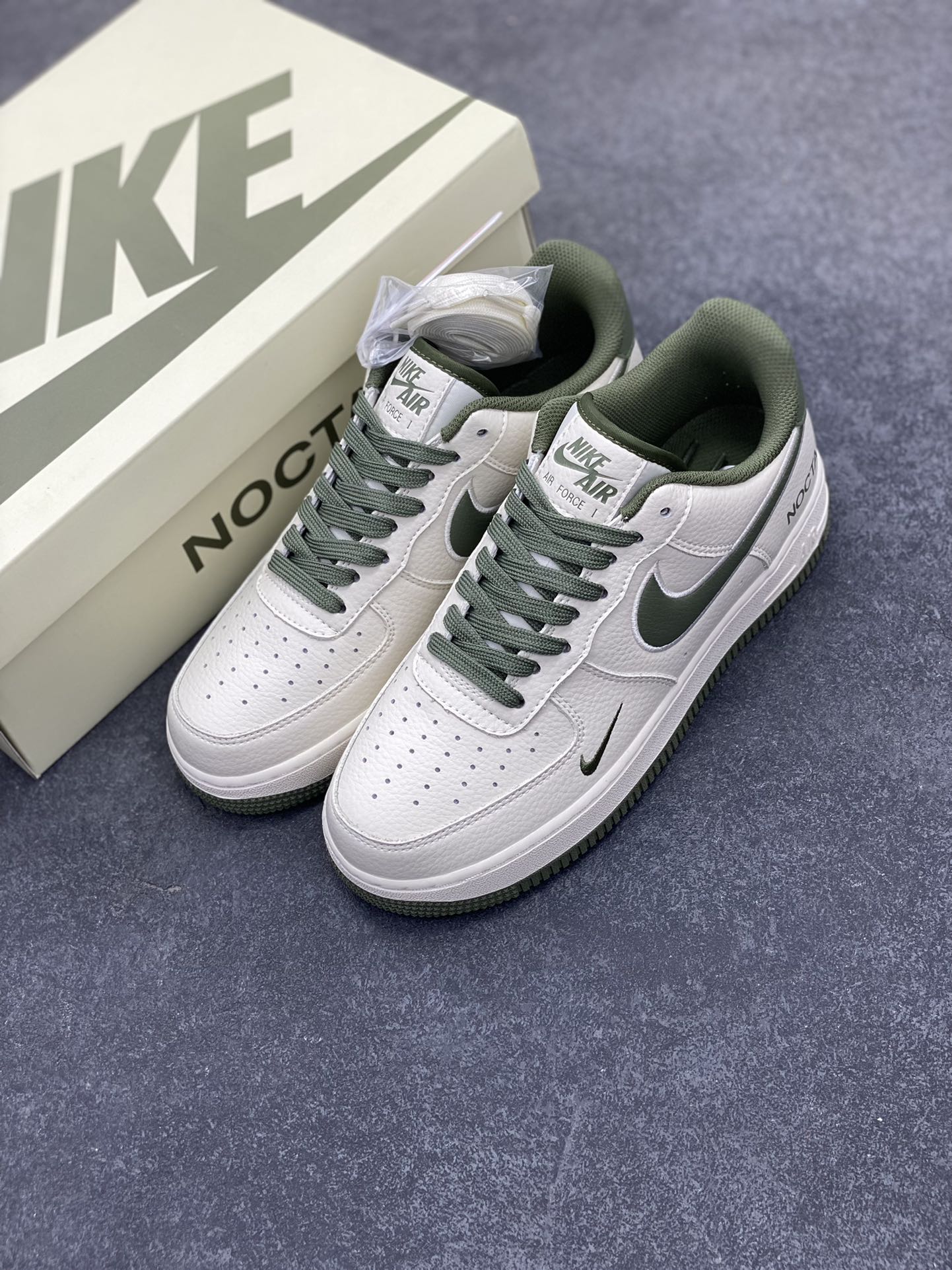 图片[8]-NOCTA×NIke Air Force 1 Low米绿联名经典空军一号低帮休闲板鞋 原楦头原纸板 纯正空军版型 内置全掌气垫 原盒配件 原厂中底钢印 拉帮完美 货号：NO0224-027 尺码：36 36.5 37.5 38 38.5 39 40 40.5 41 42 42.5 43 44 44.5 45-选品中心