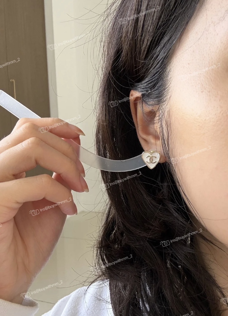 Chanel 香奈儿耳钉 爆上新