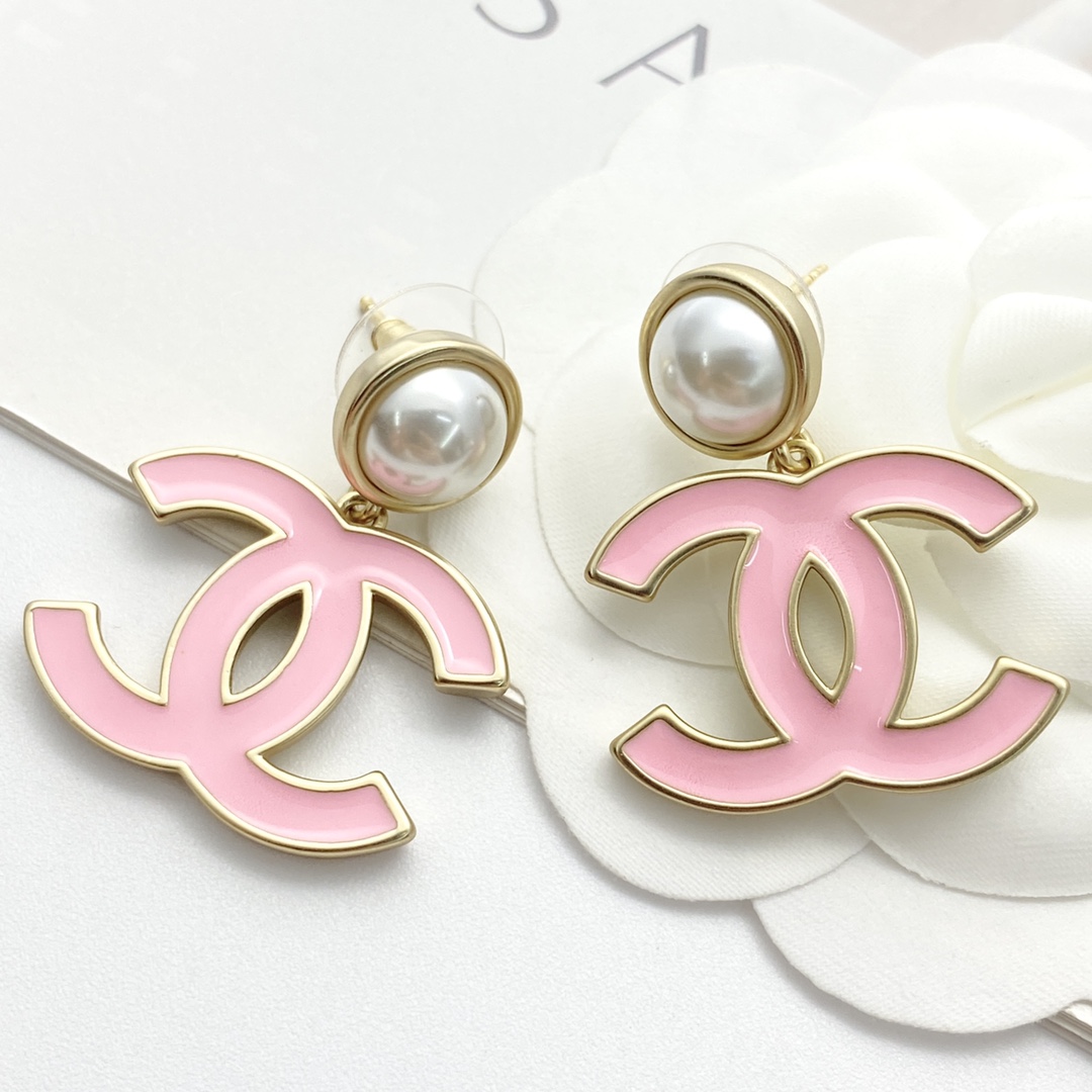 Código E2991 0253820 🛍Pendientes Chanel de gran venta🔥nuevo lanzamiento🆕🆕🆕 😎Pendientes CHAN 25 de doble C en esma…