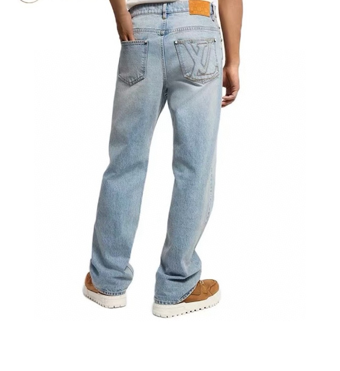 LOUIS VUITTON路易威登LV 刺绣口袋牛仔蓝牛仔长裤 上身效果#