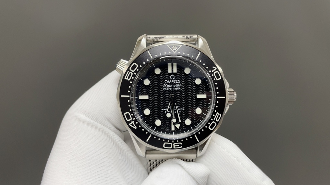 Omega ER Diver 300M 独家定制版本