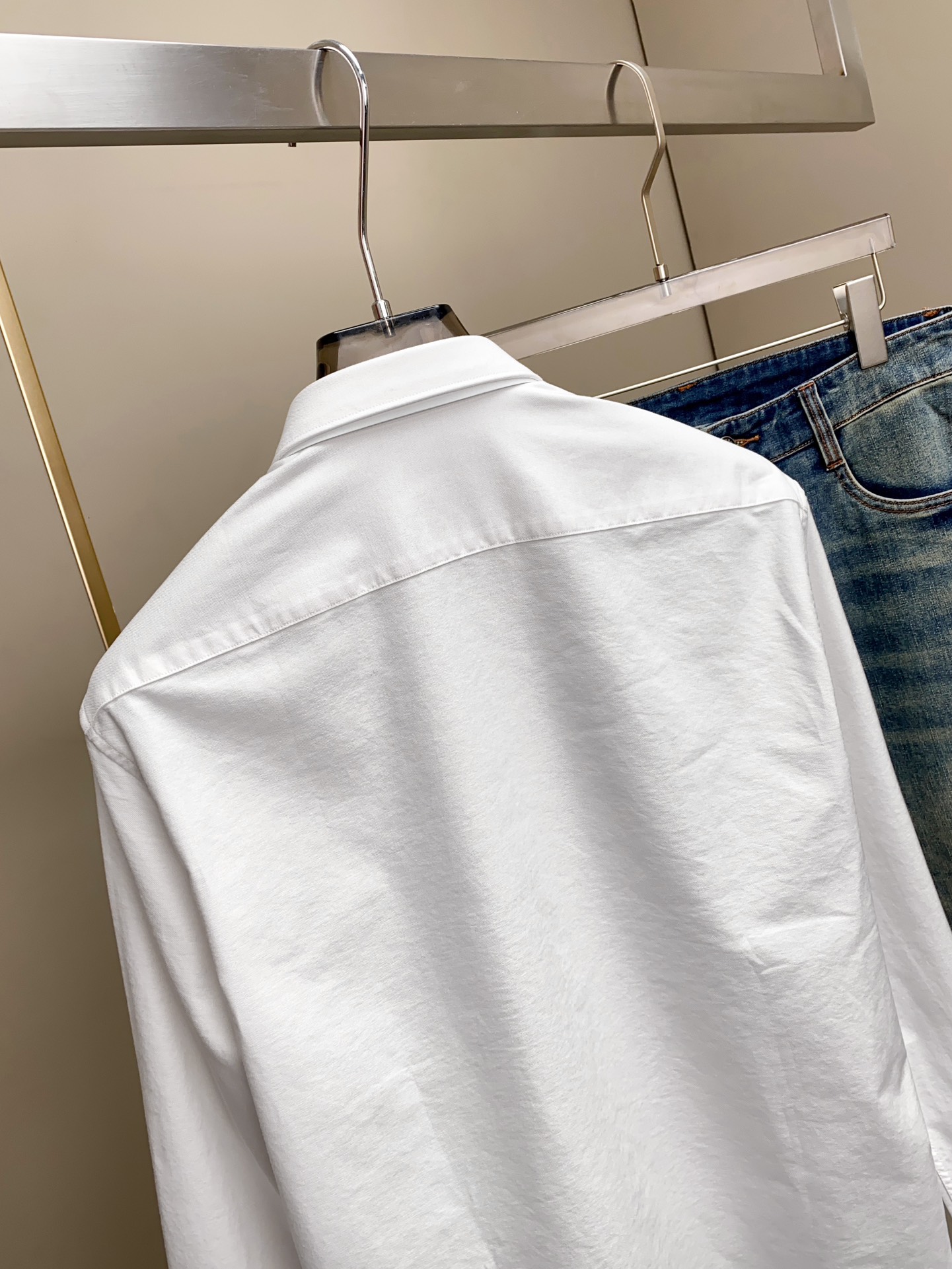 驴牌男女同款商务休闲牛津纺纯棉长袖衬衫，贸易公司渠道货，100%纯正血统，春夏新品，高端意大利原厂出品，