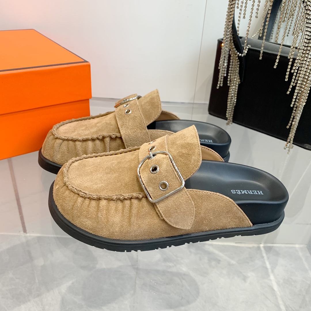 Hermès Teddy Wool H Slippers: Cozy, Fashionable, and Perfect for Fall/Winter 4 i1741877016 1960 1
