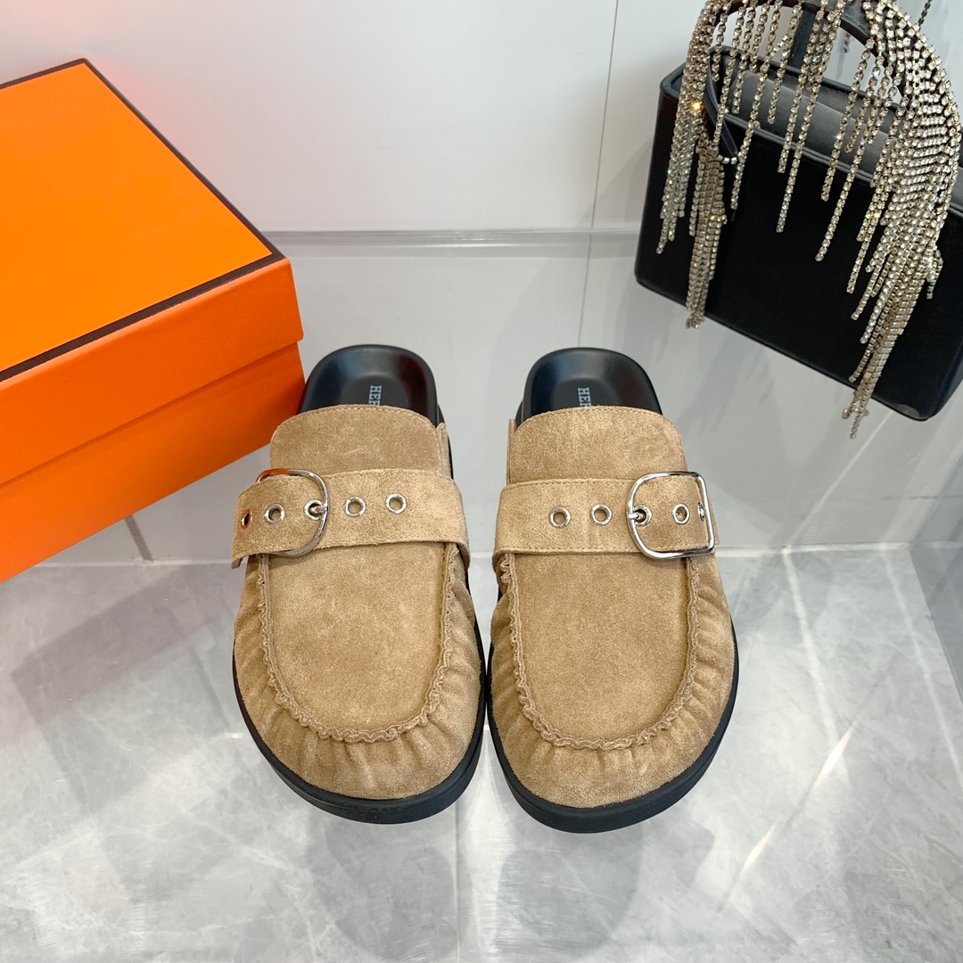 Hermès Teddy Wool H Slippers: Cozy, Fashionable, and Perfect for Fall/Winter 3 i1741877016 7140 0