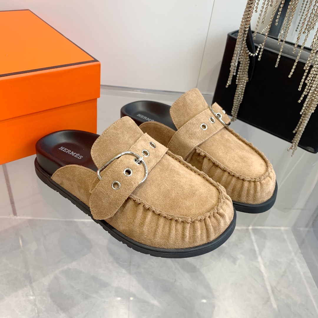 Hermès Teddy Wool H Slippers: Cozy, Fashionable, and Perfect for Fall/Winter 5 i1741877016 9180 2