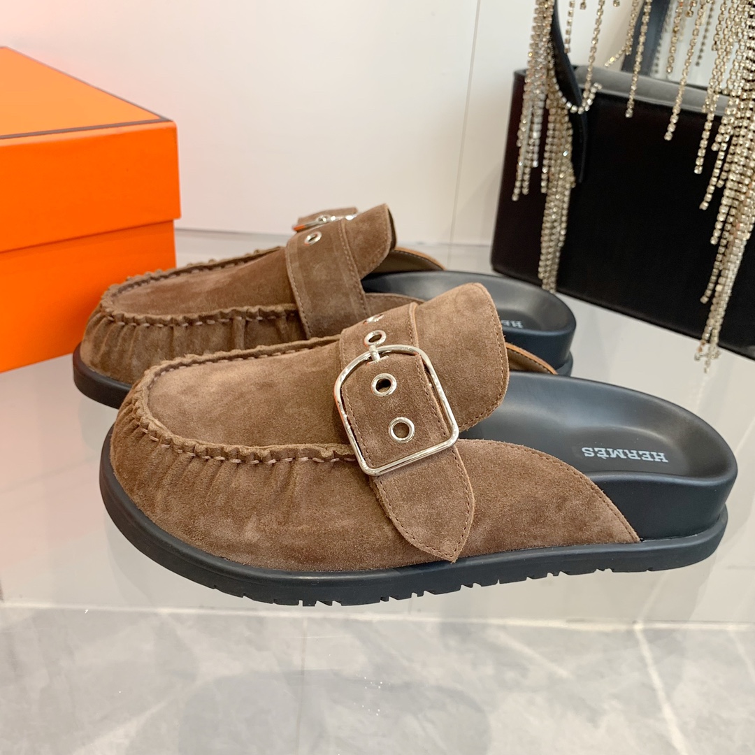 Hermès Suede Buckle Mules - Stylish and Comfortable Women's Slippers 4 i1741877076 3241 1