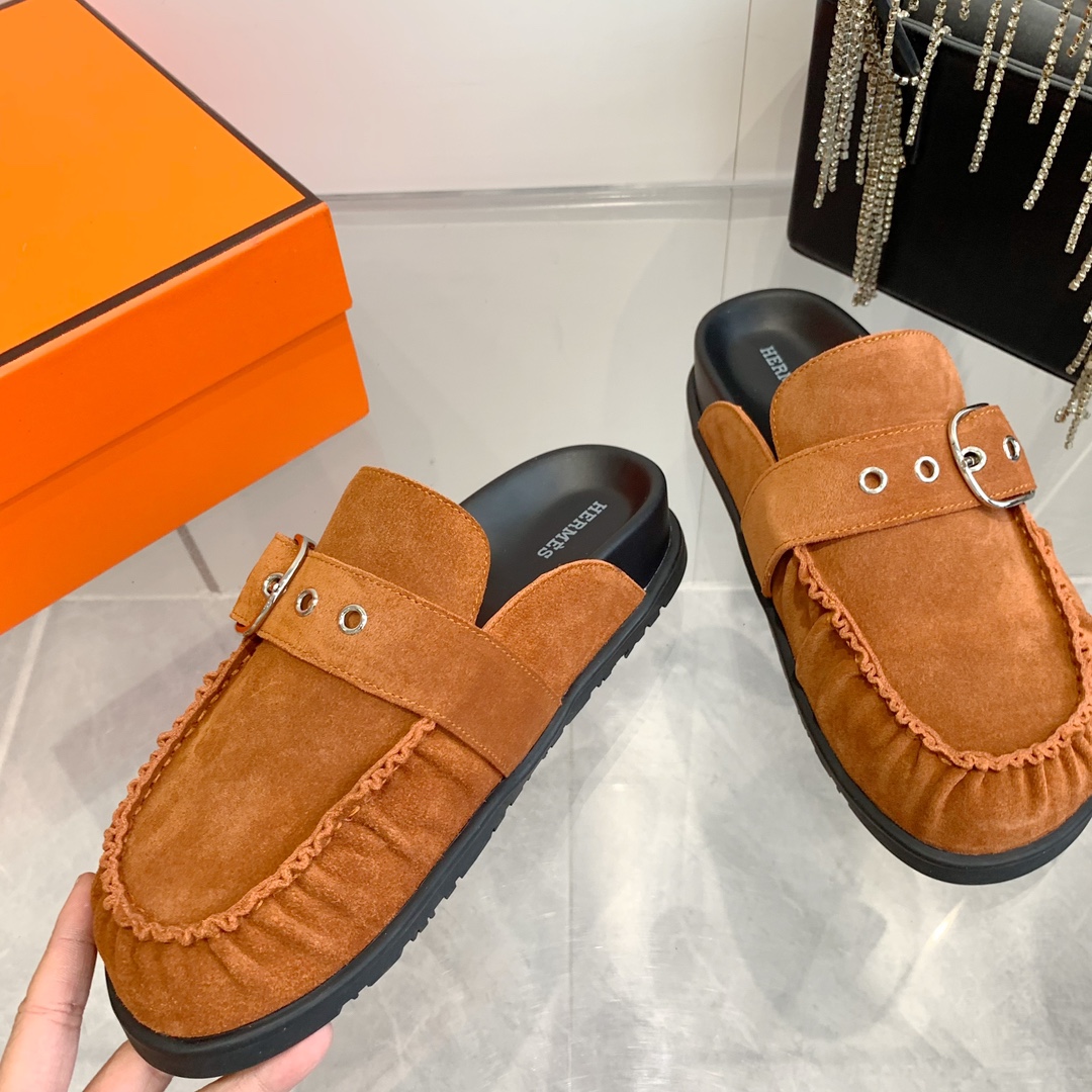 Hermès Suede Buckle Mules Cozy Wool Lined Slippers - Fashionable and Warm 6 i1741877153 4776 3