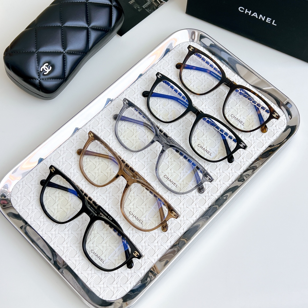  新品眼镜框
CHANE* 
MOD：3498
SIZE：53口19-145
🔝🔝