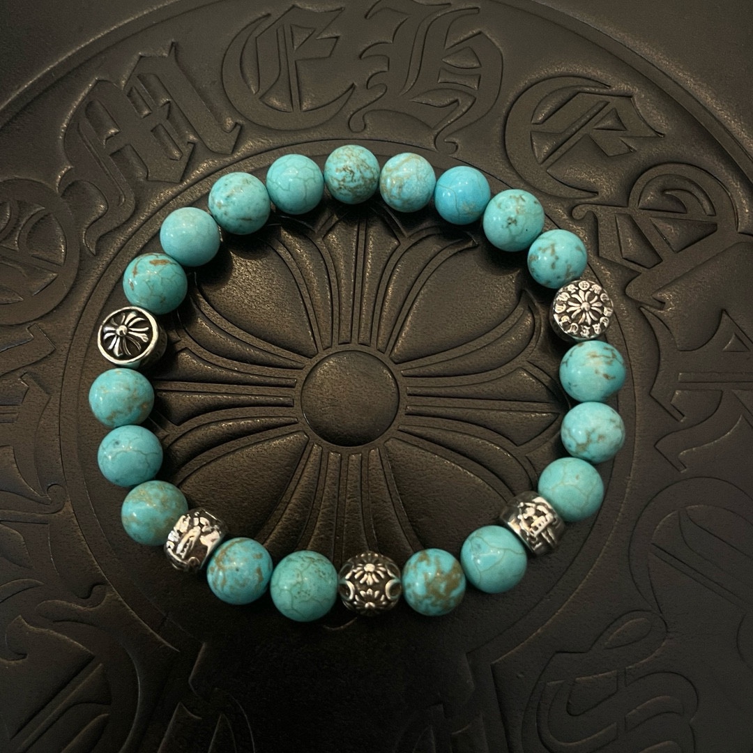 NO:107485,Batch New Model [Counter Quality] Chrome Hearts Croxin Classic retro multi-element blue turquoise bracelet, Kuaishou/ins/Little Red Book popular, different concave and convex and convex design styles present unique. Cross Scout Flower is Croxin's logo, so it lasts for a long time. Genuine version of Chrome Hearts Croxin, different from the market, benchmark the quality of the version, look at the details of the letter printing, retro old gray oxygen level. Seiko version!  , jewelry boutique, chrome hearts, chrome hearts, bracelet19860909批 新款【专柜品质】Chrome Hearts克罗心 经典复古多元素蓝松石手串手链 ,快手/ins/小红书热门,凹凸造型不同的花纹设计风格呈现出与众不同 十字架童军花是克罗心的标志 所以更经久不衰 正品打版Chrome Hearts克罗心 区别市场普通轻版 对版对标品质 看字印细节 复古做旧灰氧程度.精工版本！,饰品精品,chrome hearts,chrome hearts,bracelet,Jewelry