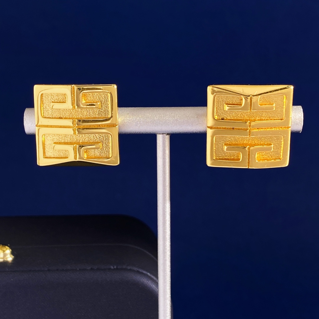 GV94 p216 GIVENCHY, GIVANCHY, O.U.S. Fashion, photometrical nails, brass materials, 18k gold, two colors: silver, gold - 图片 2