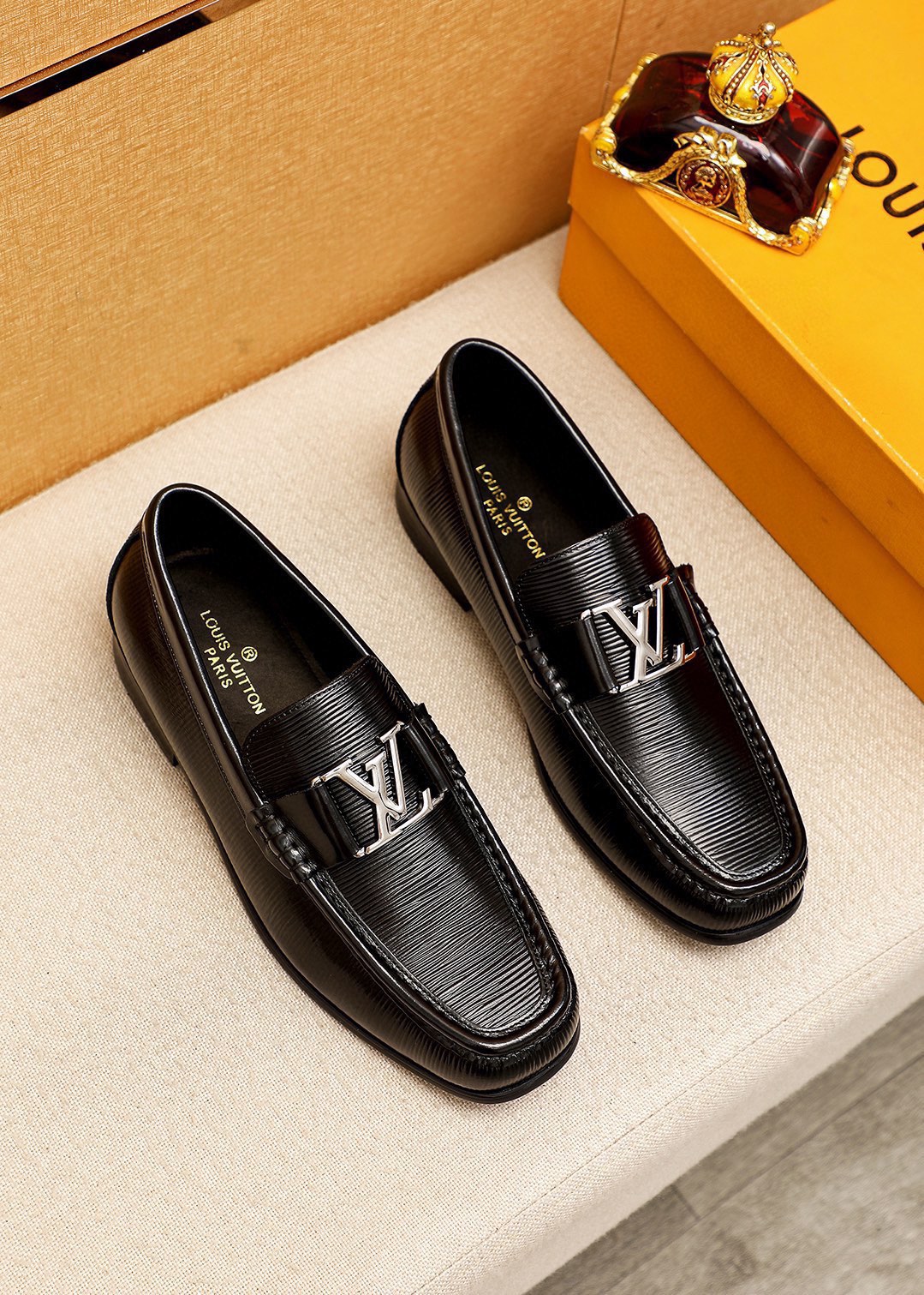 NO:273596,Product trademark LOUIS VUITTON 