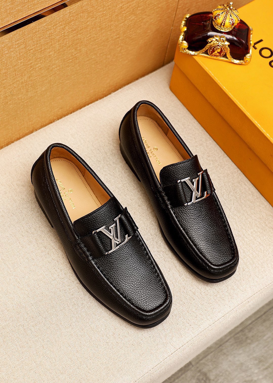 NO:273615,Product trademark LOUIS VUITTON 