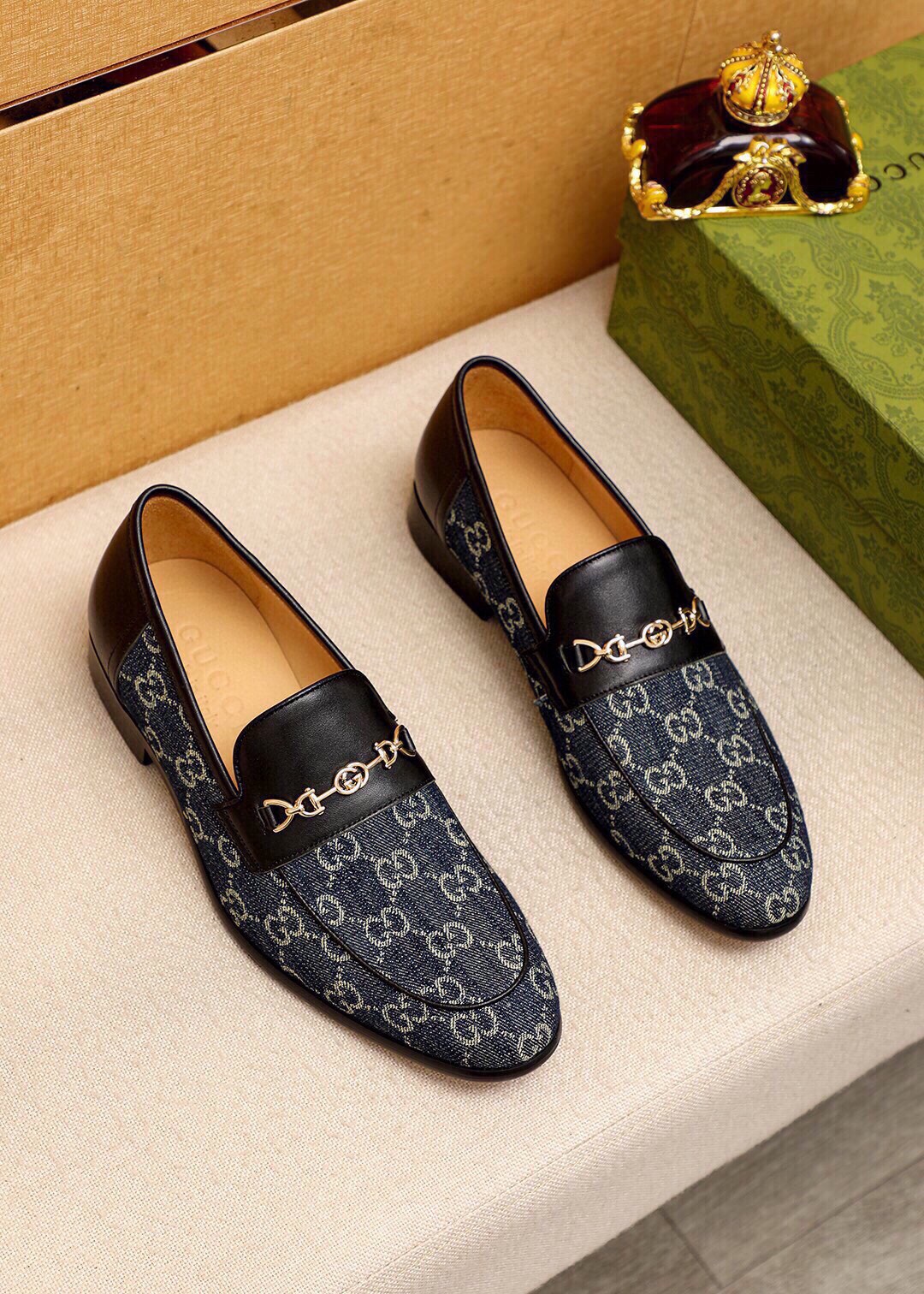 NO:273626,Gucci GUCCI official website formal shoes imported from Italy, top imported denim upper imported water dyed cowhide inner finely made with fine handmade original outsole, real objects are better shot, standard code number 38-44 (45 customized),, gucci, gucci19860909古驰GUCCI 官网款正装鞋 意大利進口牛仔布鞋面顶级进口水染牛皮内里精细手工制作 原版大底,实物拍摄實物更好看 标准码数38-44码(45订制）,,gucci,gucci,Men's shoes