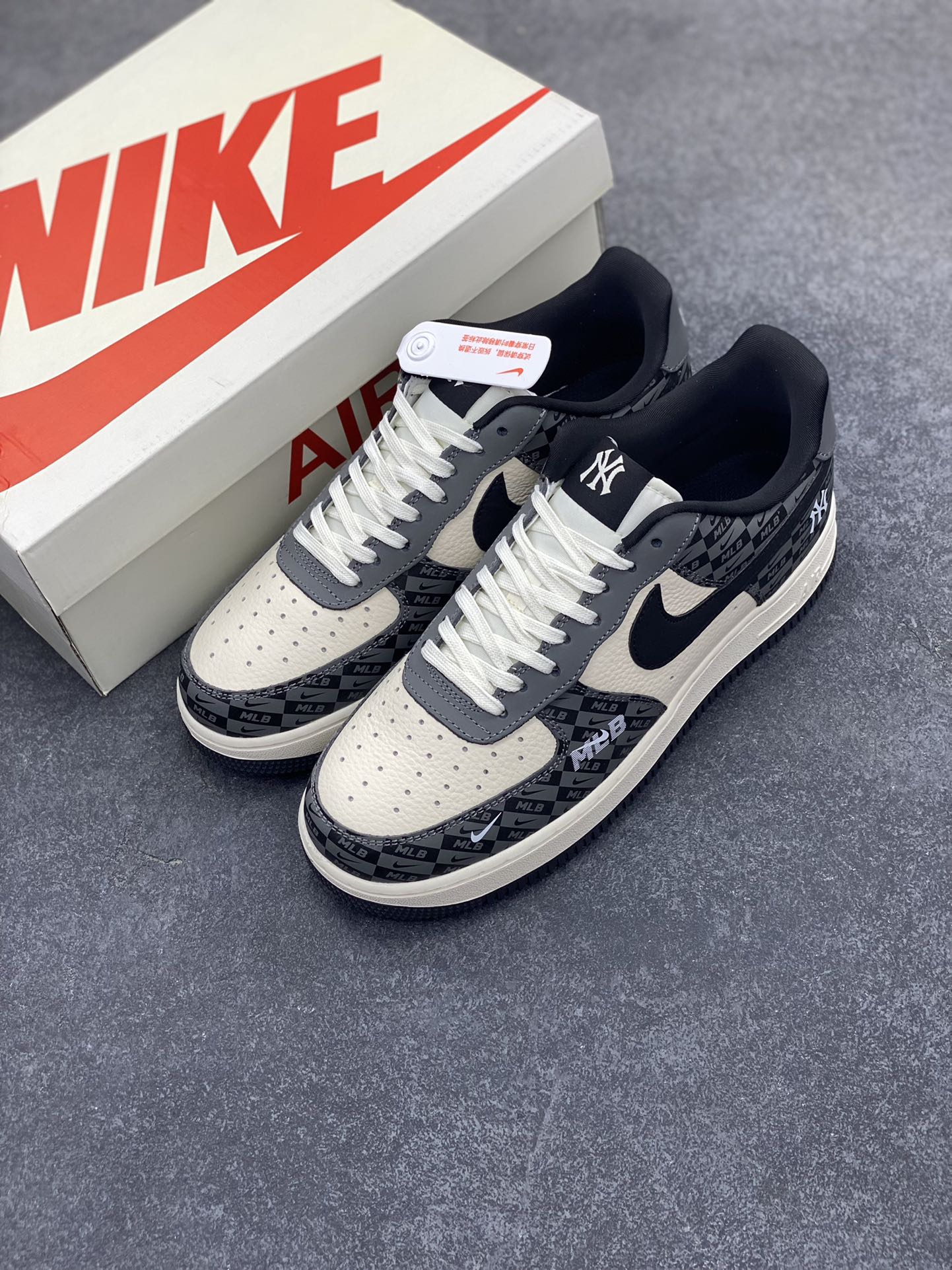 图片[8]-NIke Air Force 1 \’07 Low “MLB联名——暗格米灰”空军一号 低帮 运动鞋 休闲鞋 折边针车 工艺难度大 原楦头原纸板 原装鞋盒 定制五金配件 内置全掌气垫 原厂鞋底 货号：DF0188-038 尺码：36 36.5 37.5 38 38.5 39 40 40.5 41 42 42.5 43 44 44.5 45-选品中心