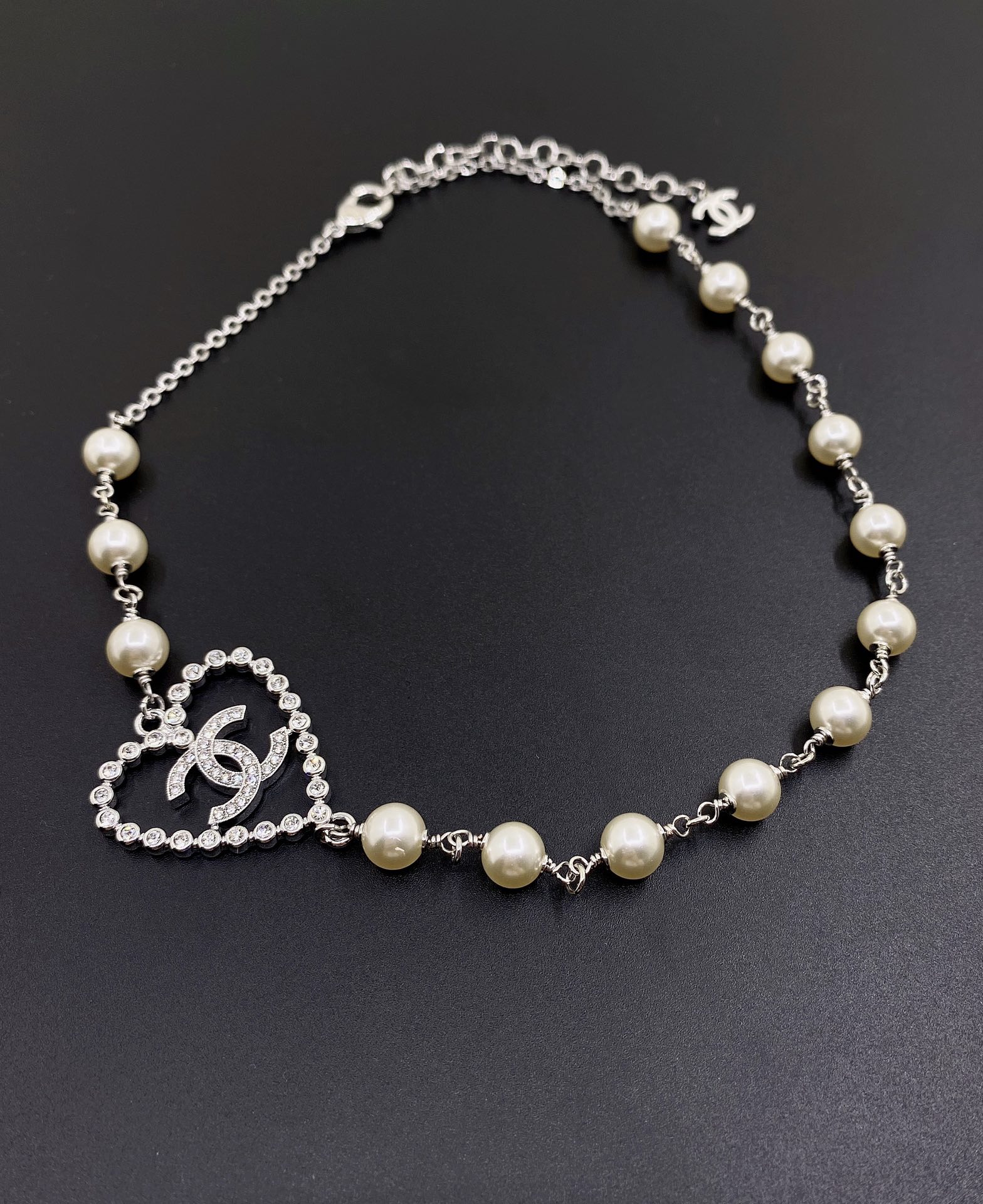 NO:107433,ch*nel latest platinum hollow love necklace] consistent ZP brass material, jewelry quality, necklace19860909ch*nel 最新款白金镂空爱心项链】一致ZP黄铜材质,饰品精品,necklace,Jewelry